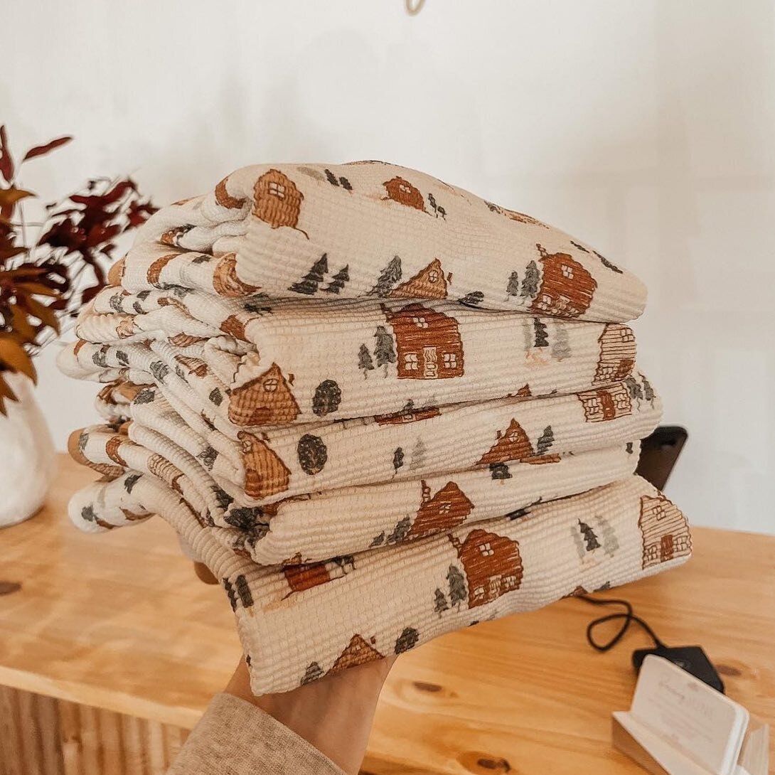 Loving this stack of fabric in my Cabin Hideaway design!! Shop small this season &amp; support brands &amp; make a difference @raisingjune_ took this super cute photo!! I can&rsquo;t wait to see what she makes with my designs from @littlecocalico fab