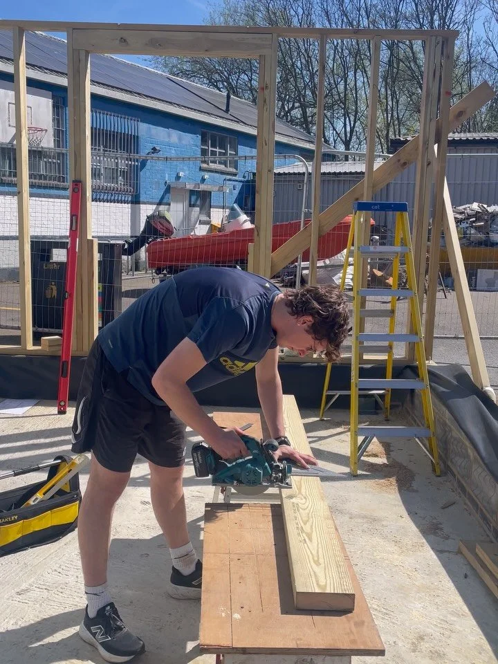 💚☀️Might be bank holiday but work still coming  on a pace @leaside . ☀️💚