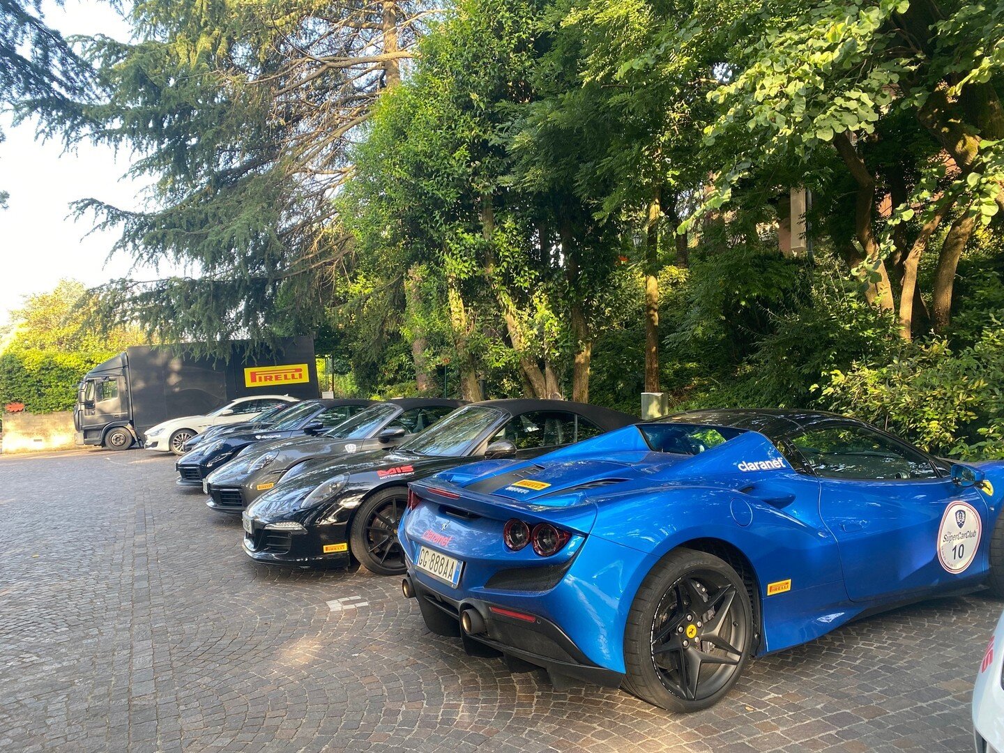 Our wonderful sponsors @pirelli follow ur routes each year to ensure peace of mind for our members - we couldn't do it without them! 🇮🇹⁠
⁠
⁠
#supercar #supercars #SupercarLifestyle #SupercarsBuzz #supercarspotting #SuperCarSunday #supercarseurope #