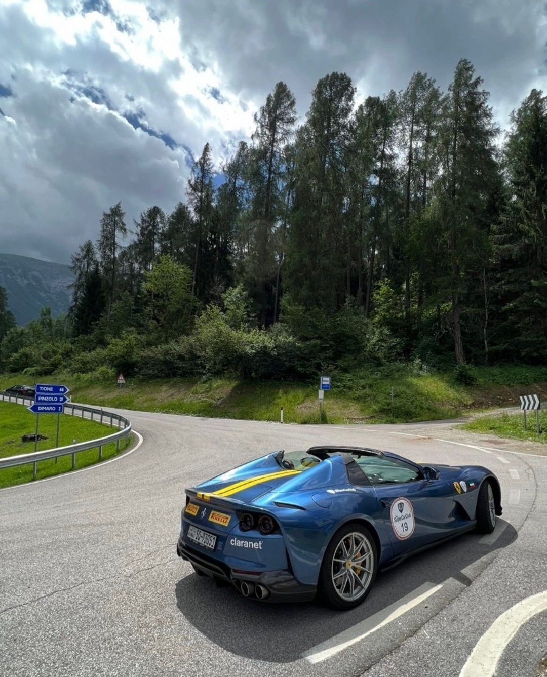 Spectacular mountain views on the 2022 Supercar Run 😍⁠
⁠
Get in touch to join our 2024 Giro d'Italia event 👇⁠
⁠
📩 info@thesupercarclub.com⁠
⁠
⁠
#supercardriver #supercardriversclub #supercardrivers #supercardriverclub #itswhitenoise #carsofinstagr