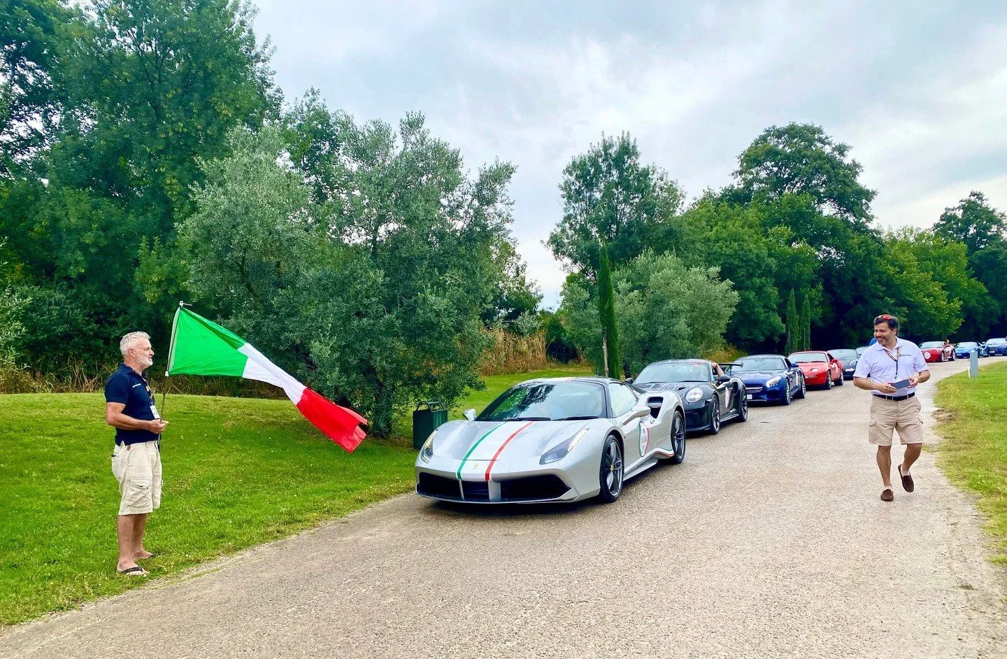 Gearing up to cross the start line on the 2025 Giro d'Italia 🇮🇹⁠
⁠
⁠
#supercar #supercars #SupercarLifestyle #SupercarsBuzz #supercarspotting #SuperCarSunday #supercarseurope #supercarspec  #supercars247 #supercarspotter #supercarsofinstagram #supe