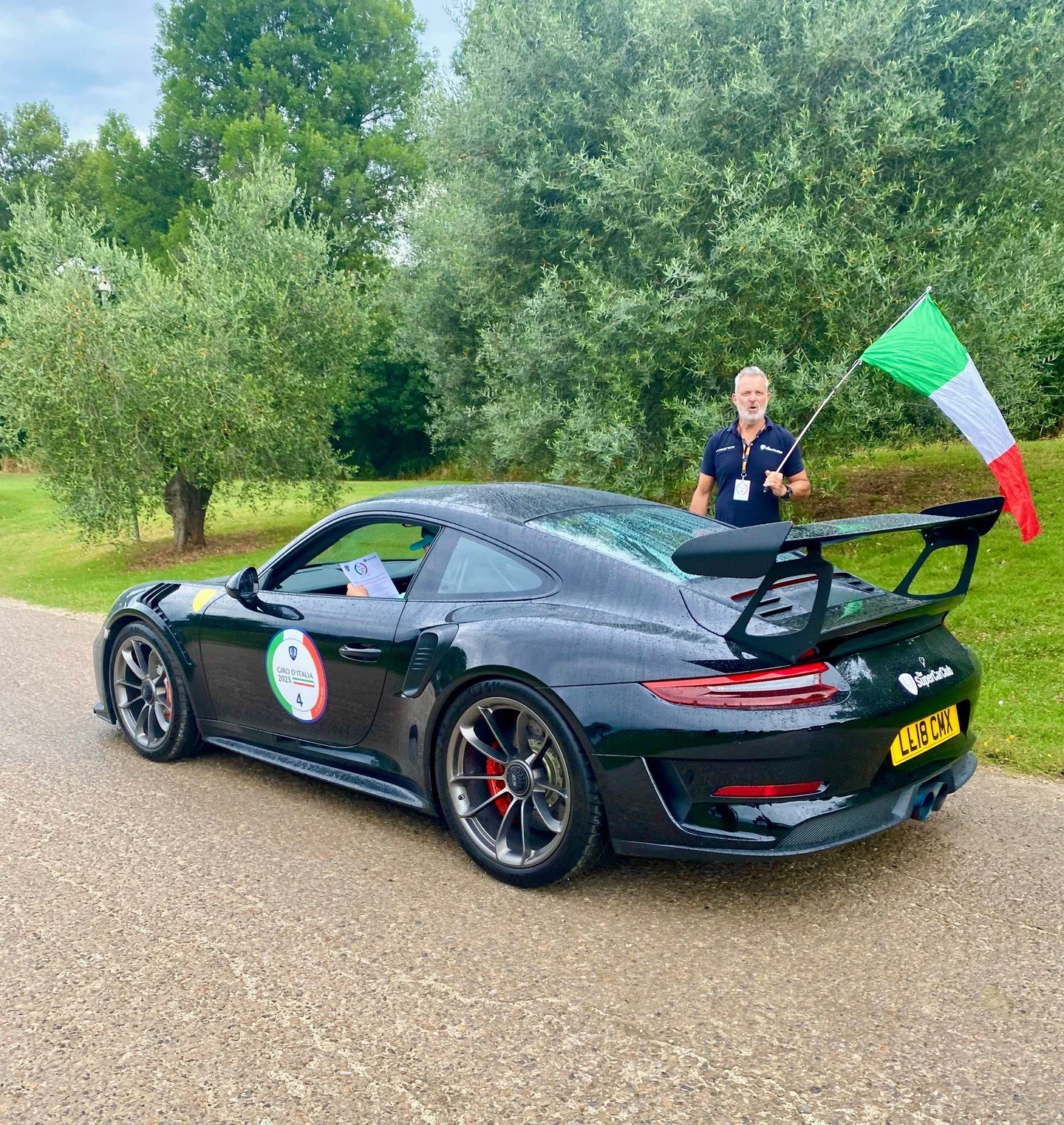 🖤 🇮🇹⁠
⁠
Are you ready to join us on our next European driving tour? ⁠
Send us an email to info@thesupercarclub.com