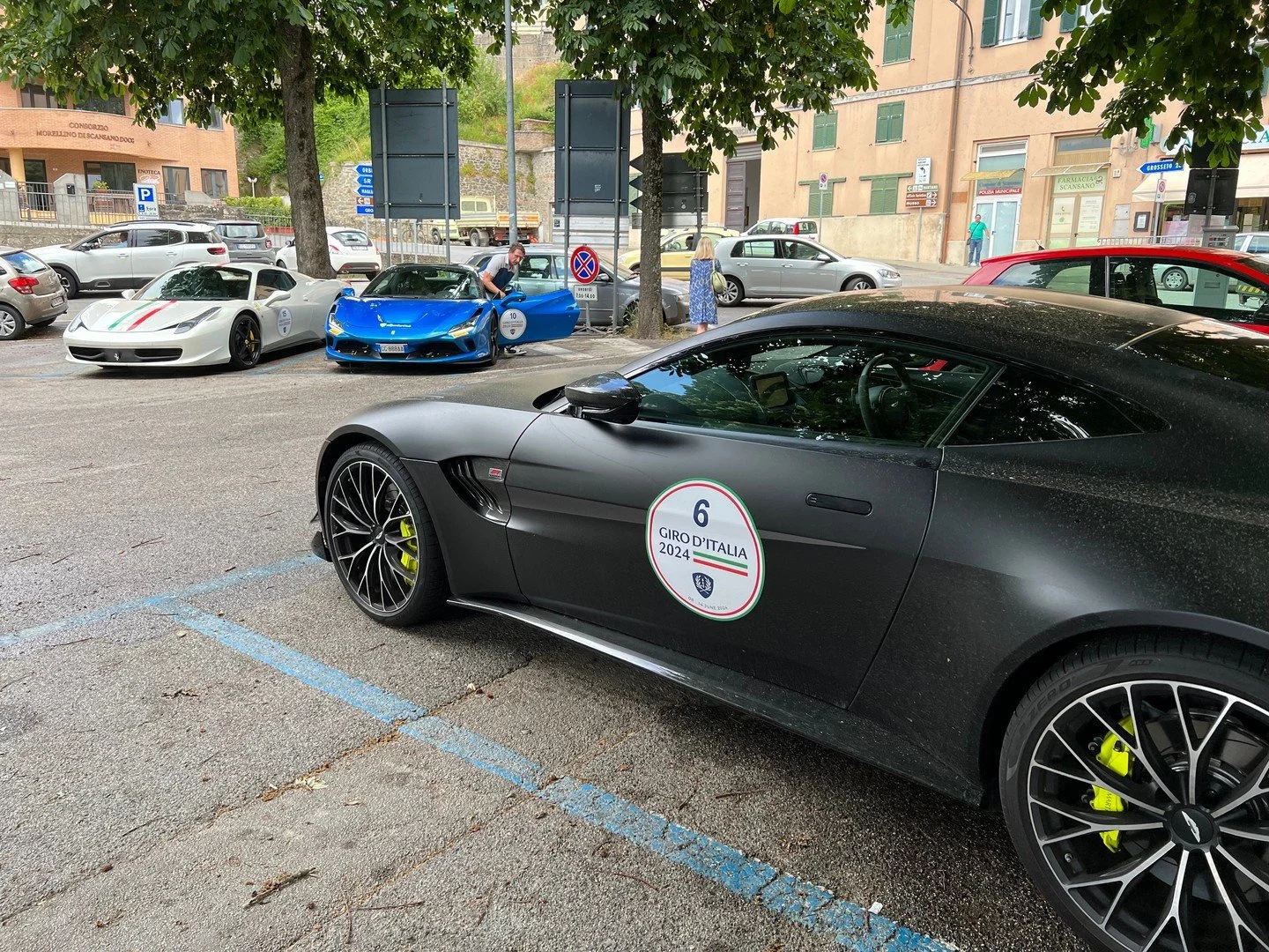 Pit stop for the Aston Martin V8 Vantage on the 2024 Giro d'Italia 🇮🇹⁠
⁠
#astonmartin #v8vantage #thesupercarclub #luxurydrivingtours #exploreitaly #supercardriver