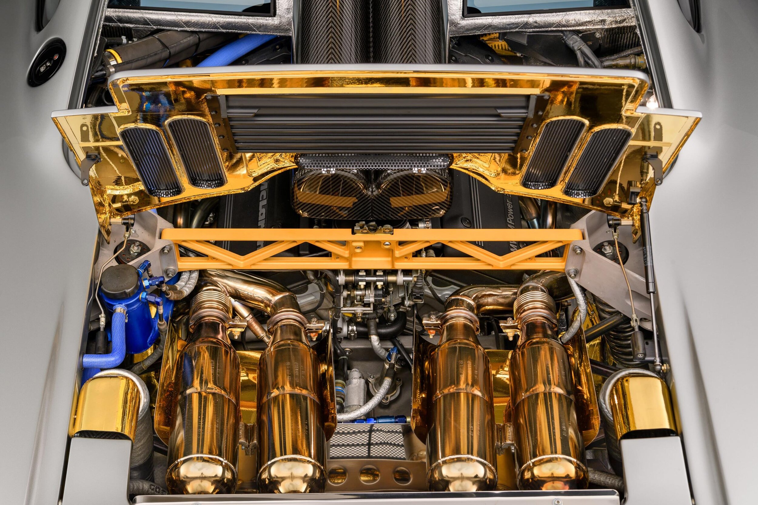 McLaren F1 engine bay showing gold insulation.jpg