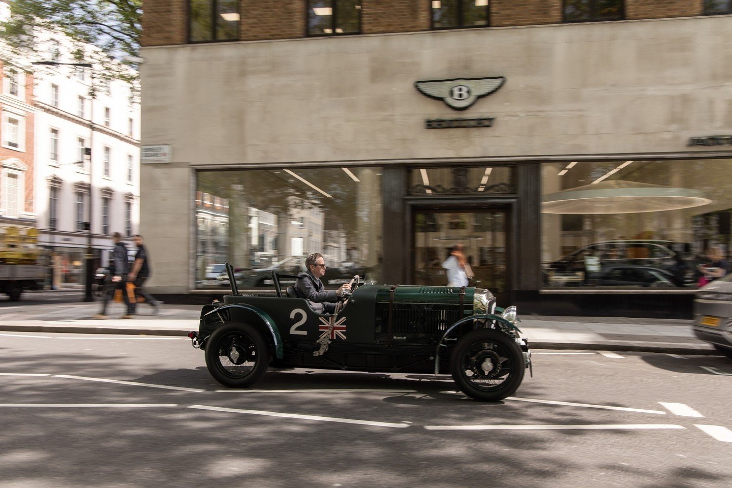 Little Car in a big city! The Blower Bentley Junior by @little.cars⁠ brings out the best of London.⁠
⁠
&quot;Driving the Blower in mid-morning stop-start traffic is a cinch as it&rsquo;s automatic, and almost silent. Even though it takes a good half-