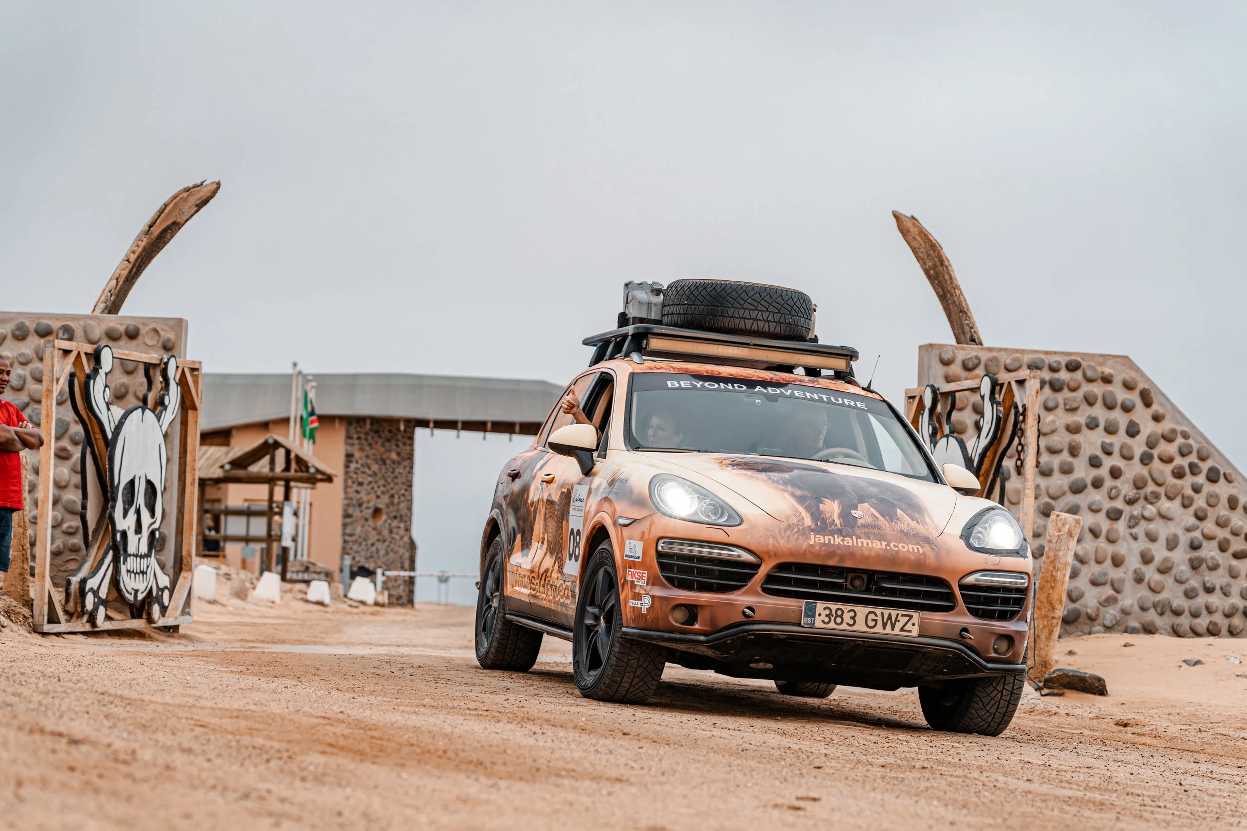 5_6_Walwis Bay_road to Mowani-04011_edit_HR.jpg