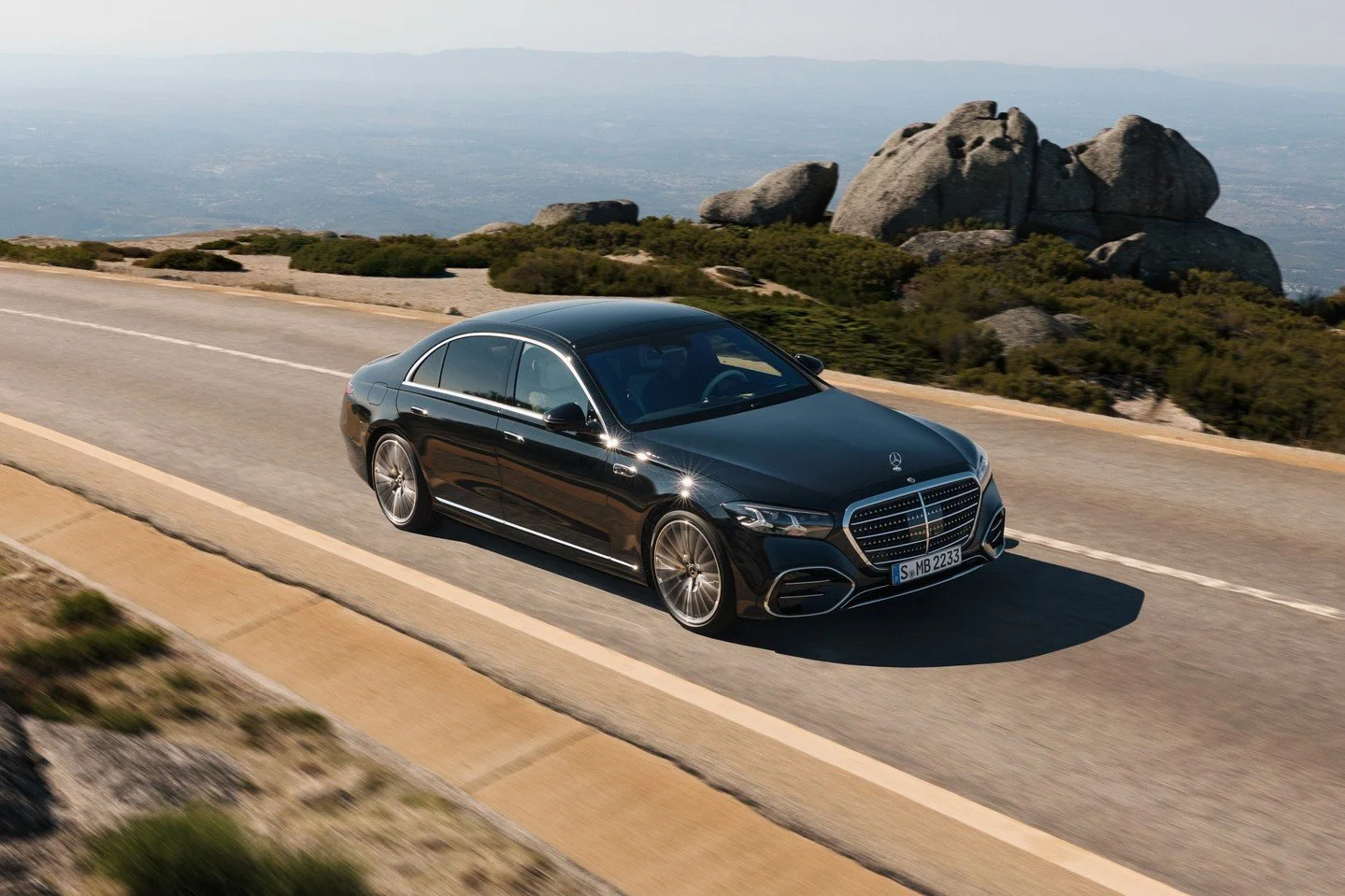 Mercedes-Benz is marking 140 years since founder Karl Benz invented the automobile with a truly epic drive across Europe, South America, North America, Australia, Asia and Africa.⁠
⁠
Three brand new S-Class luxury saloons will begin and end their jou
