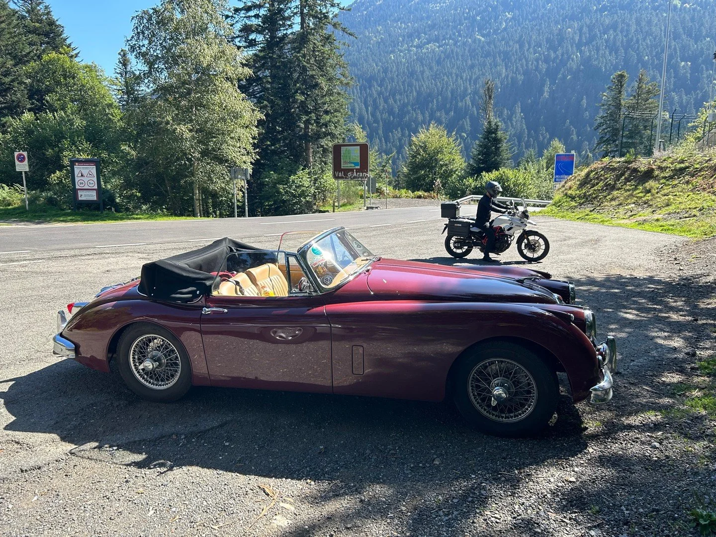 When Martin Reynolds was planning a two-week road trip to Spain in his newly-restored Jaguar XK150, he turned to Detour for guidance.⁠
⁠
Ultimately the goal was to fill the Jag&rsquo;s boot with wine, including a few bottles of Shiraz to match the ca
