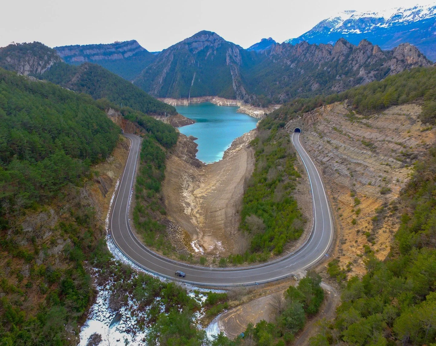 #switchbacksaturday on Llosa del Cavall 🇪🇸⁠
⁠
Imagine if all your favourite features were found on one single stretch of road. Twists, turns, climbs and falls, forests, tunnels, bridges and vistas to make you brake to standstill and grab your camer
