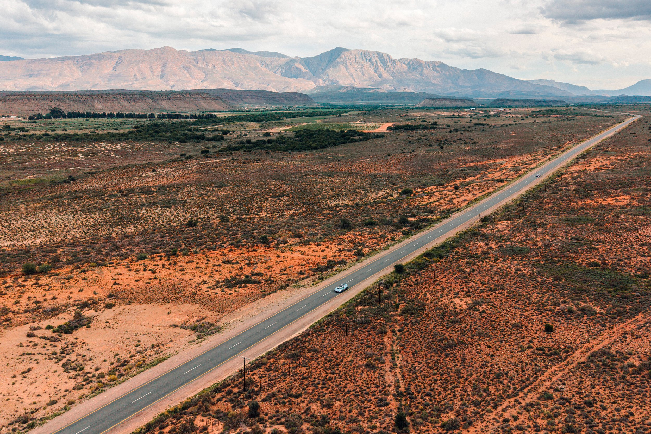 10 BUGATTI-Grand-Tour-South-Africa.jpg