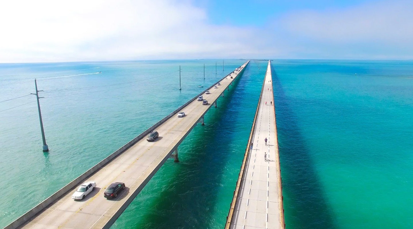 A #sundaydrive in Florida that's a tad slower than the one in Miami this weekend. ⁠
⁠
Skimming the Florida Keys just metres above sea level, the Overseas Highway links Miami to Key West via a series of spectacular long low-slung bridges.⁠
⁠
For the f