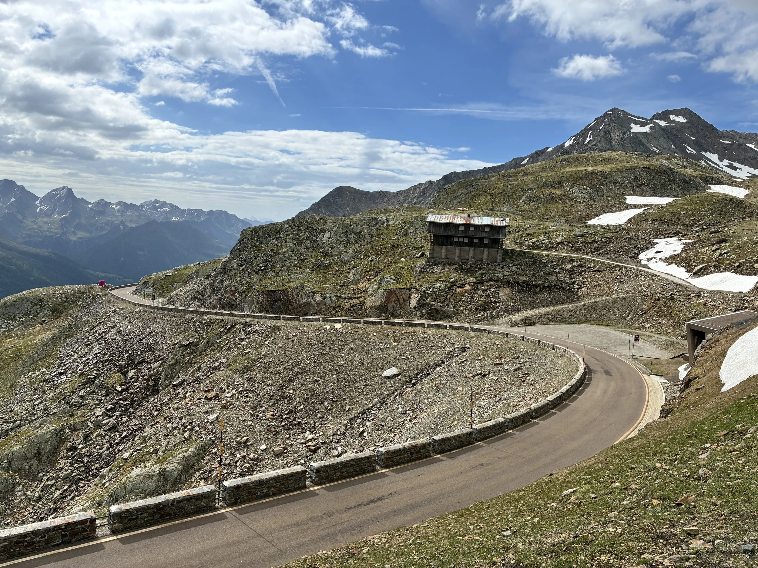 Mini on Timmelsjoch Austria.JPG