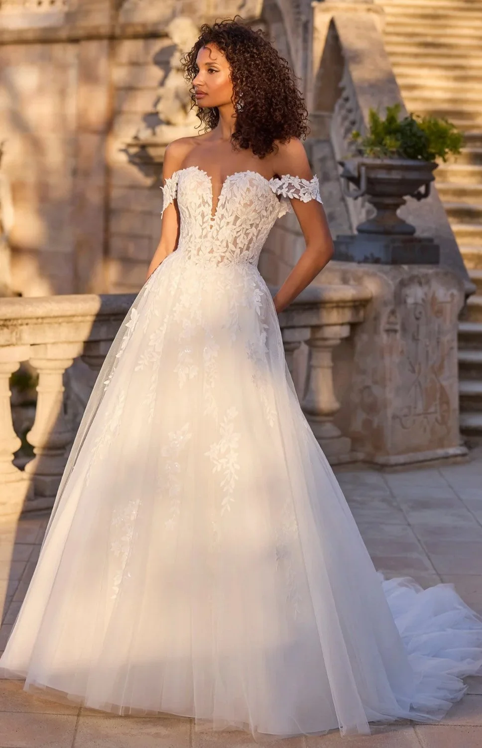 NEW Veni Infantino Morilee