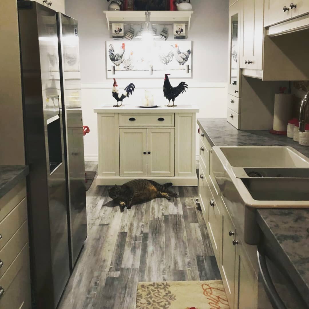 &quot;Hello, i just wanted to thank you for doing our flooring and I wanted to send you a picture of how nice it looks with the kitchen done... Thanks&quot;

Always nice to hear from our happy customers.

#orangeville #shelburne #grandvalley #allisto