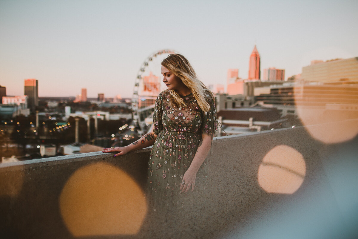 ashley-rooftop-sunset-session-kelley-raye-los-angeles-branding-photographer-6.jpg