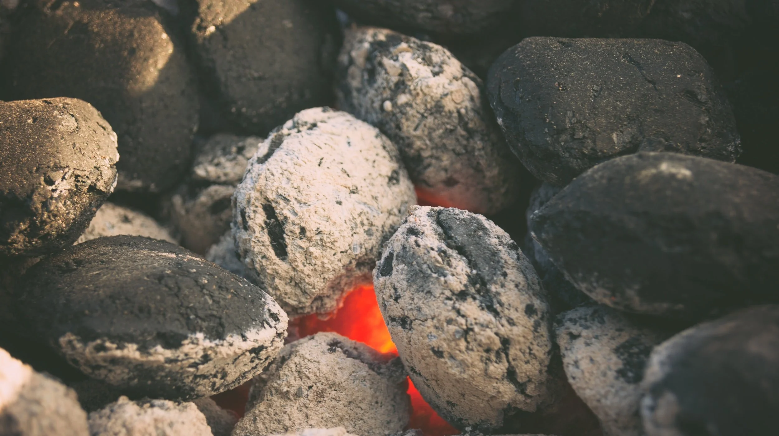 5 Benefits Of Using Smokeless Coal — Andrew Gray & Co Fuels