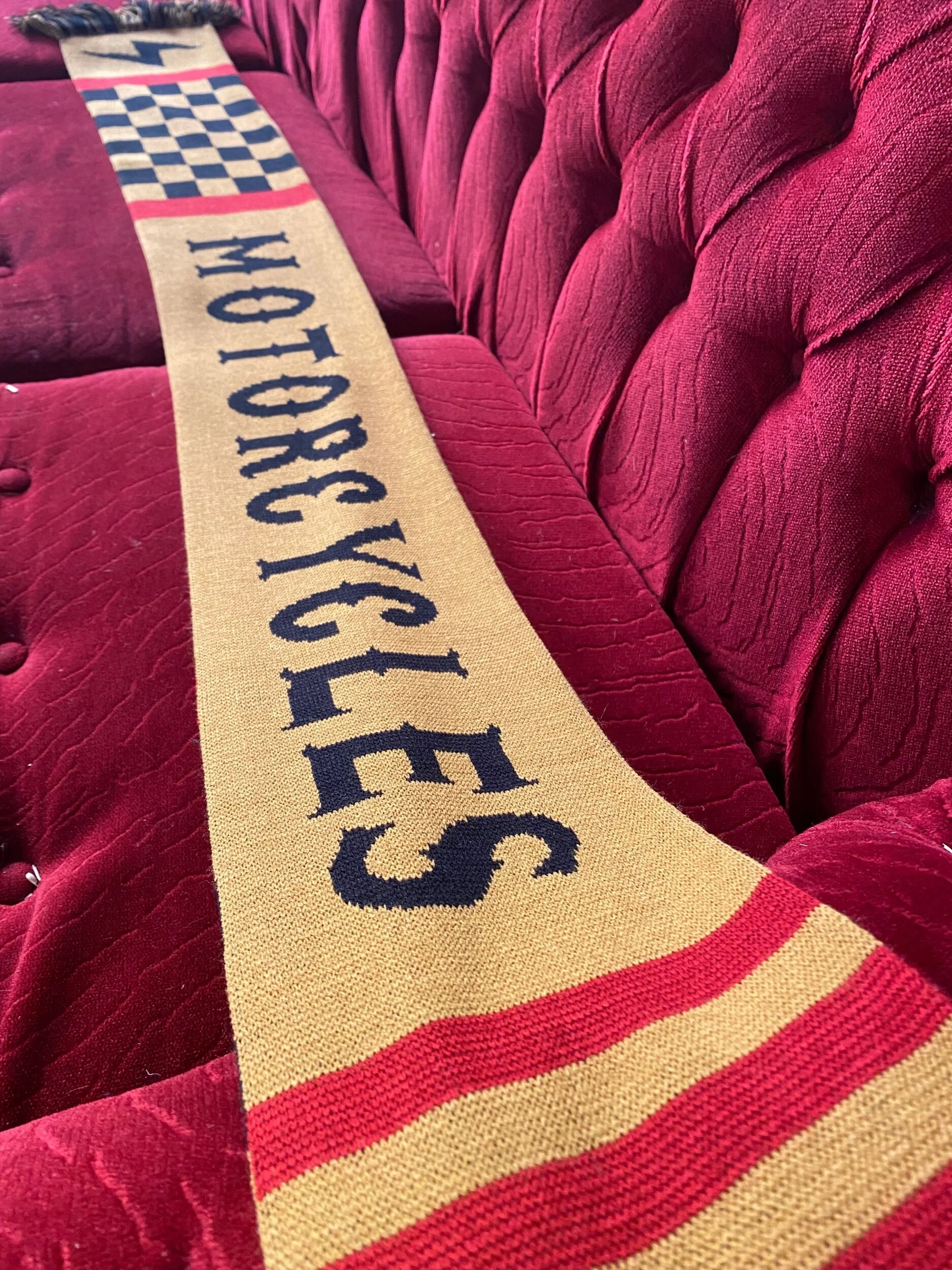 CC6EB469-4EA4-4BA4-9E82-79918A9740A2