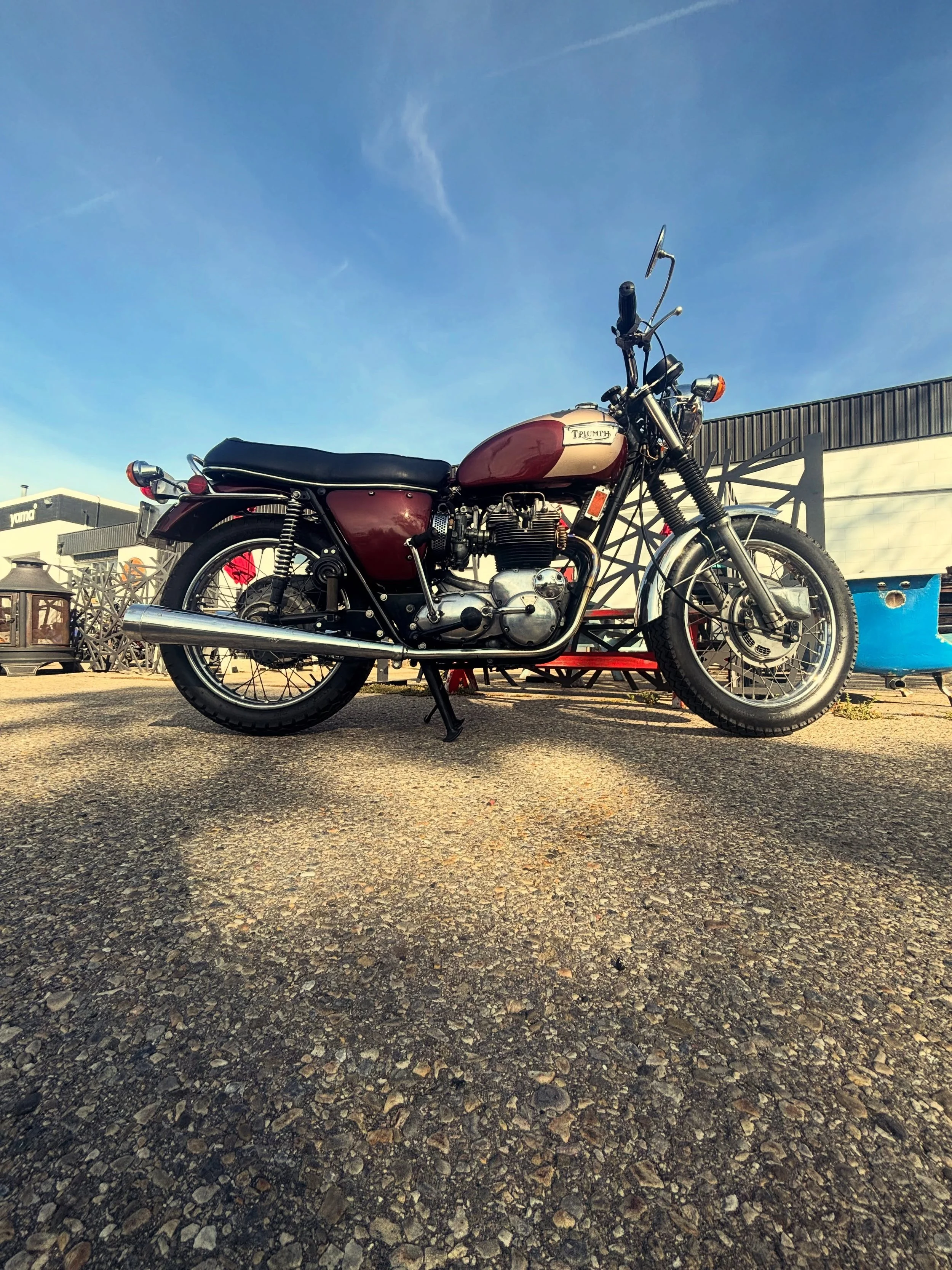 You know we love Triumph&rsquo;s over here, especially a vintage one!

This 1971 Triumph Trident T150 came in for a good service + carb clean and is running great! Having old bikes takes time and patience, and when you keep on top of service like thi