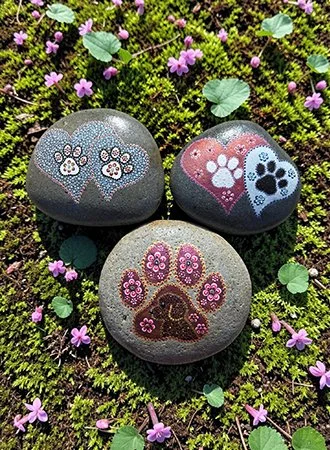 PAW PRINTS 01.jpg