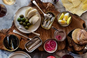 Mission — rhodora wine bar