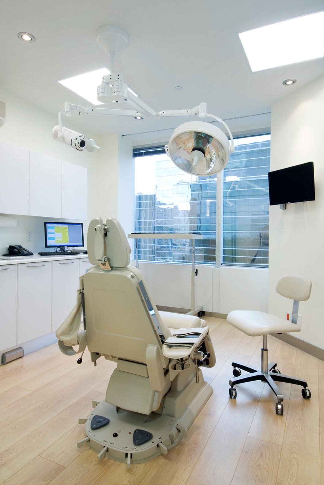 Dr Yarmand - North-York-Oral-Surgery-and-Implant-Centre-Dental -Office-3.jpg