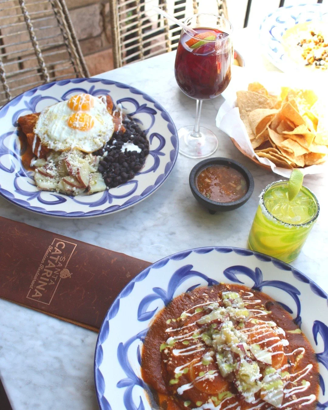 Weekend plans? Start them right! Join us for brunch, Saturday 11&ndash;3 or Sunday 10&ndash;3, and fuel up with fresh flavors before hitting the holiday hustle! 🎁 🍳 
 
#santacatarinatx #holidayshopping #atxfoodie