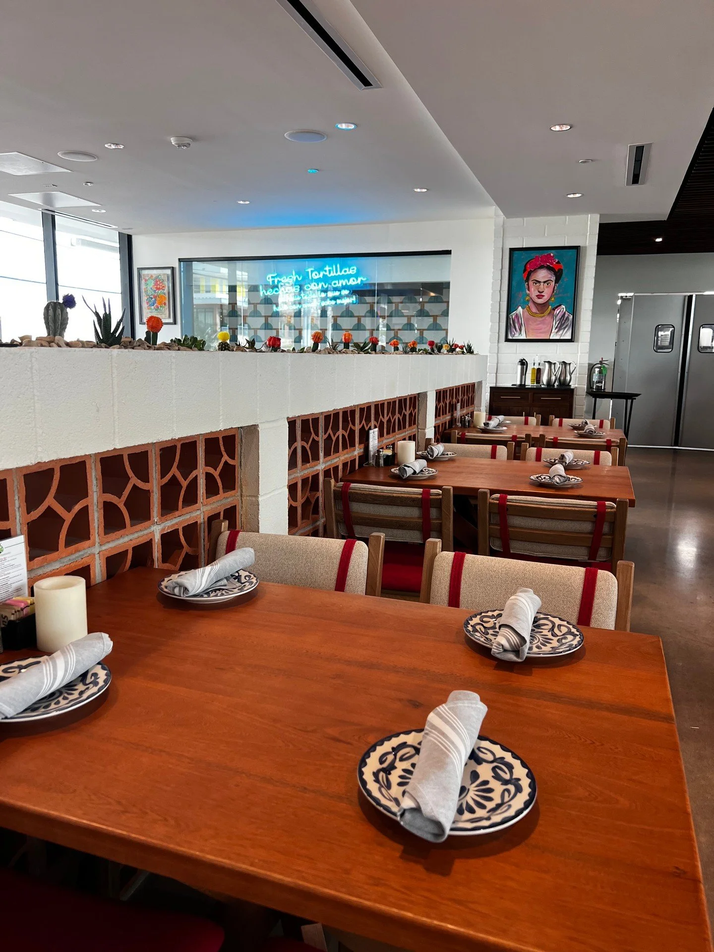 Have you checked out our newest location? Located at 2901 Manor Road, it's just minutes from campus downtown. Come experience Santa Catarina in a whole new space, but with the same vibrant bold flavors! 
 
#santacatarina #atxeats #austinfoodie