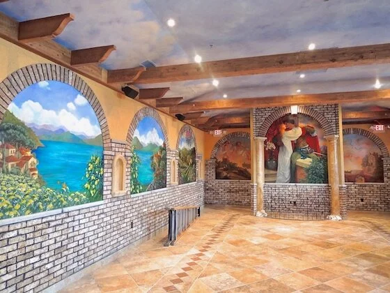 ROMEO & GIULIETTA'S RESTAURANT