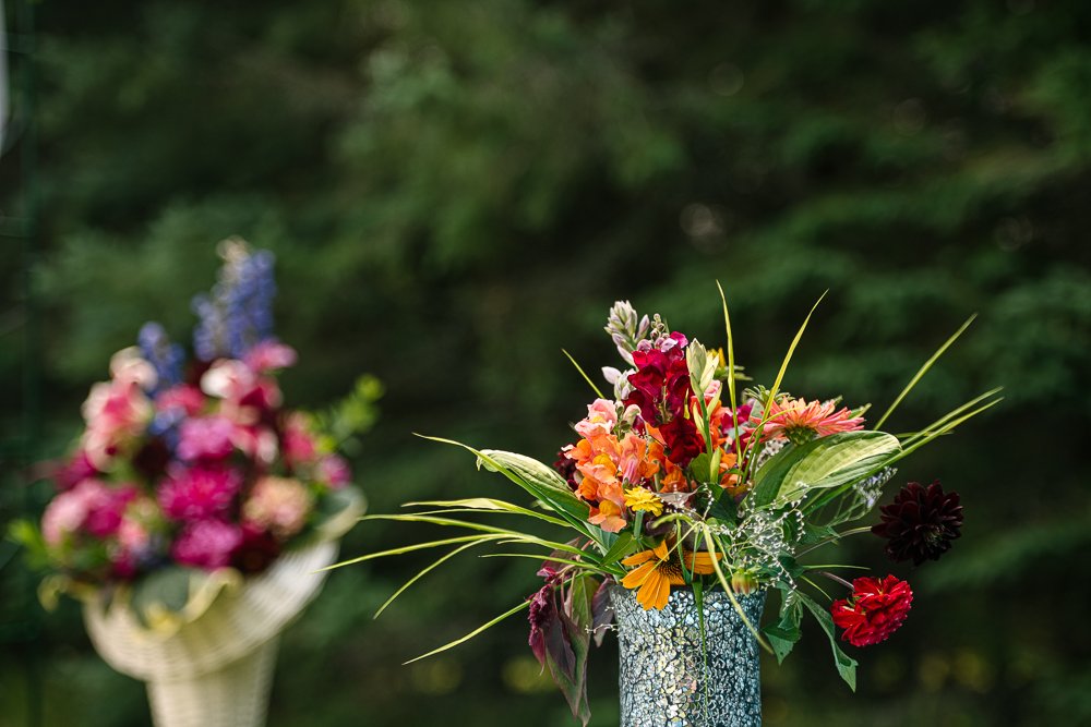 Beautiful wedding decoration with flowers. 