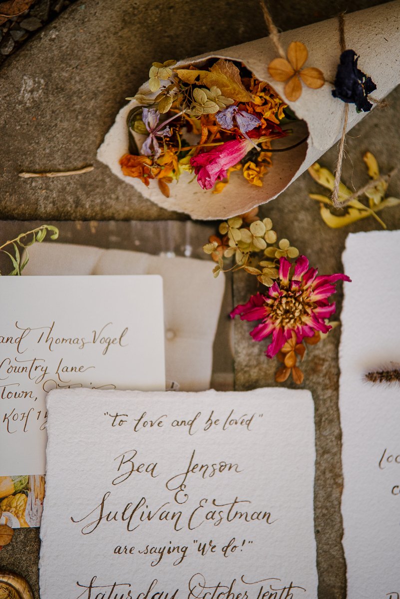 Eco-friendly invites are simply inspiring. 