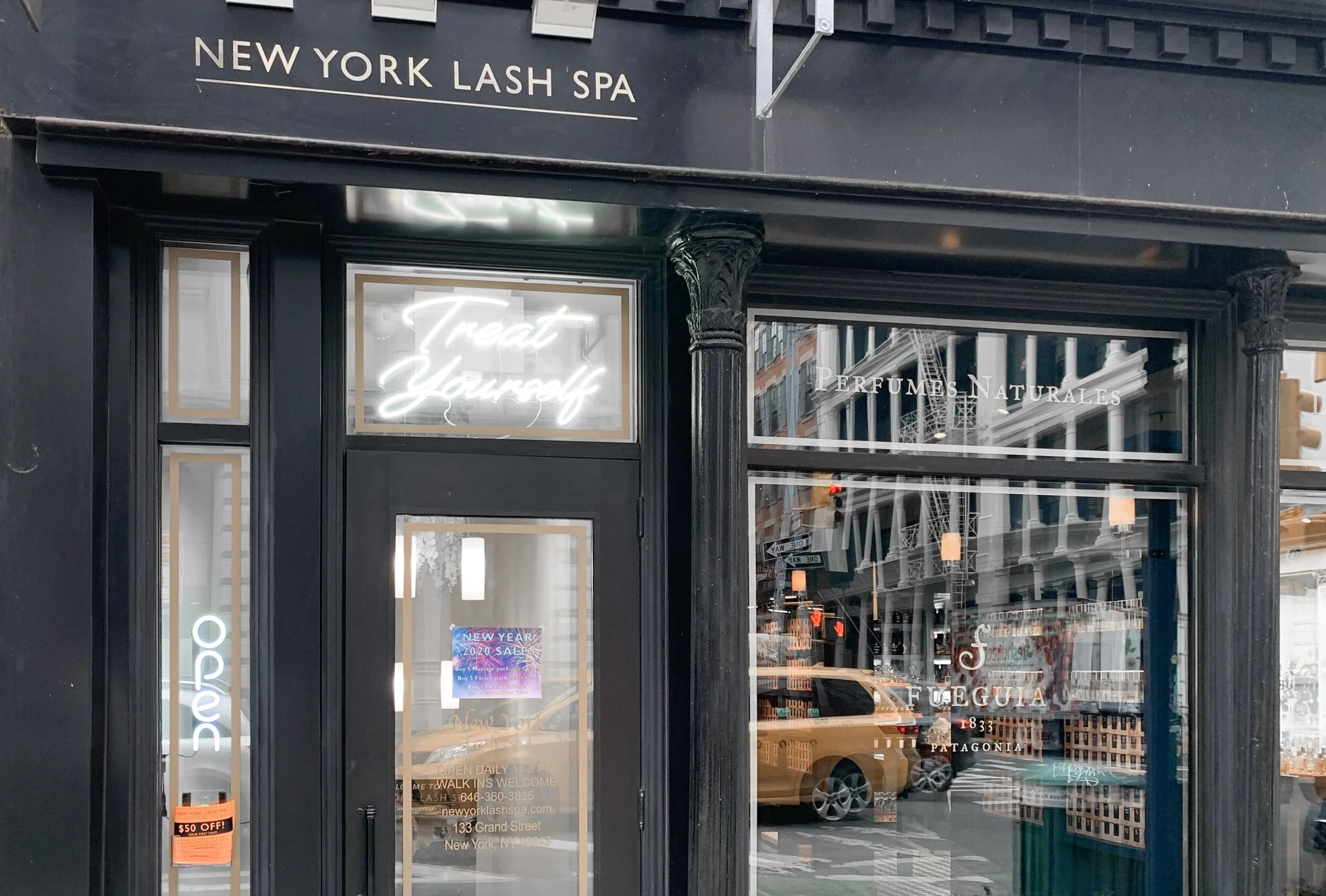 First Time: Eyelash Extensions 