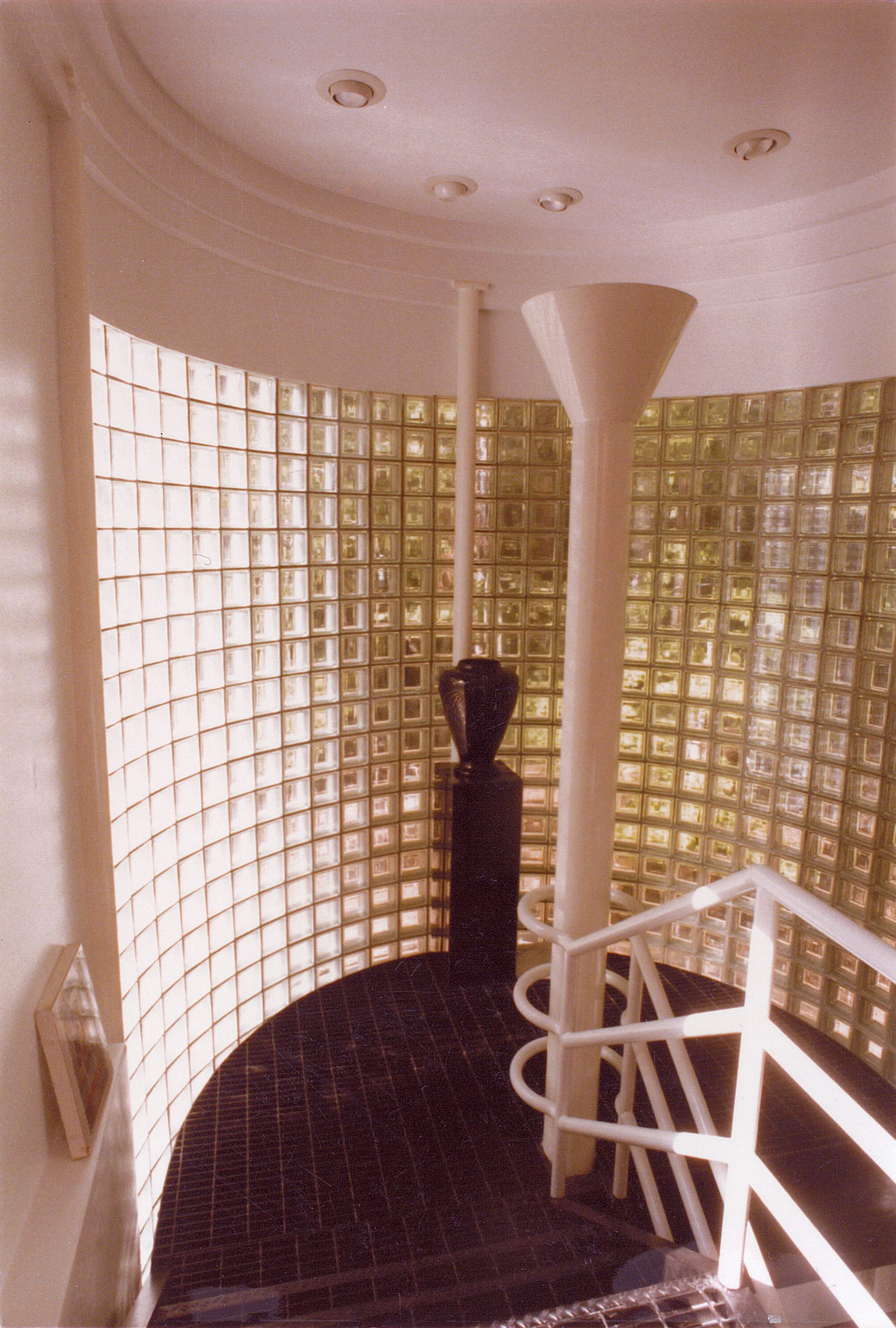 83080.Upper Stair.jpg