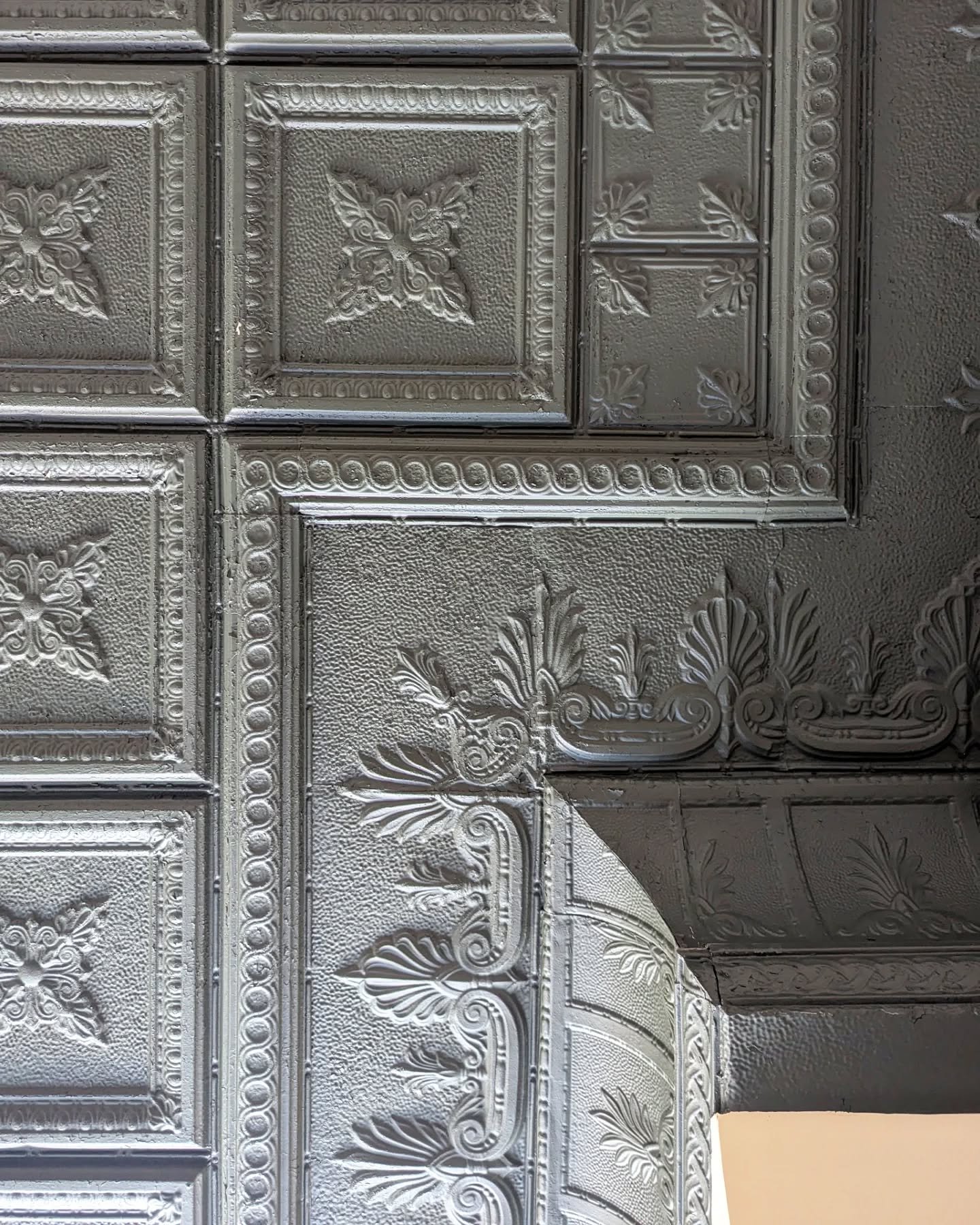 Just a few more finishing touches and work will be complete at the former Hebard Steam Marble works Building. This project was a heavy lift made possible by a dedicated team of @43northre, @bacebuild, @9x30_design, @greenvelvetny, and us!
//
#histori
