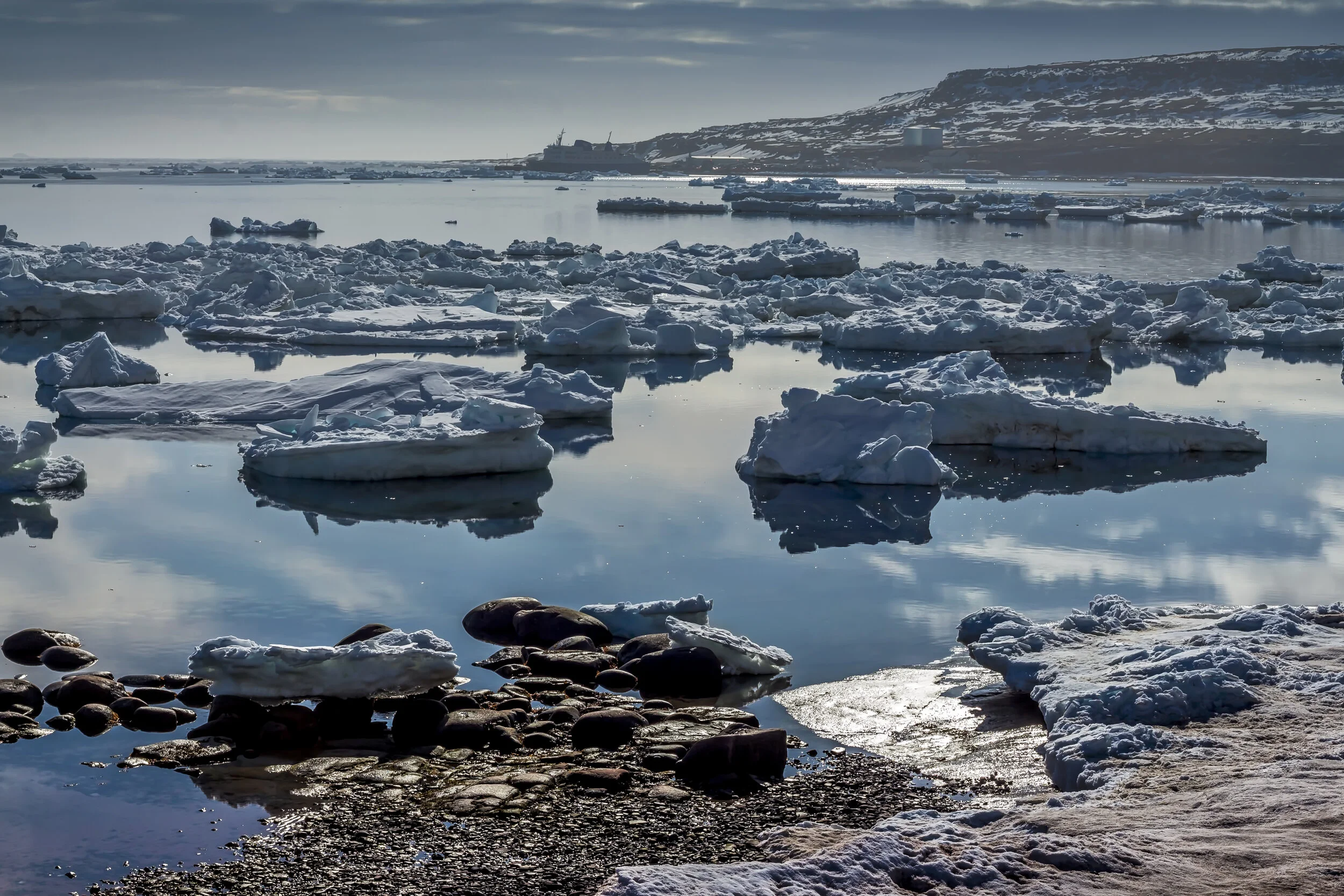 Ice Shoreline 1.jpg