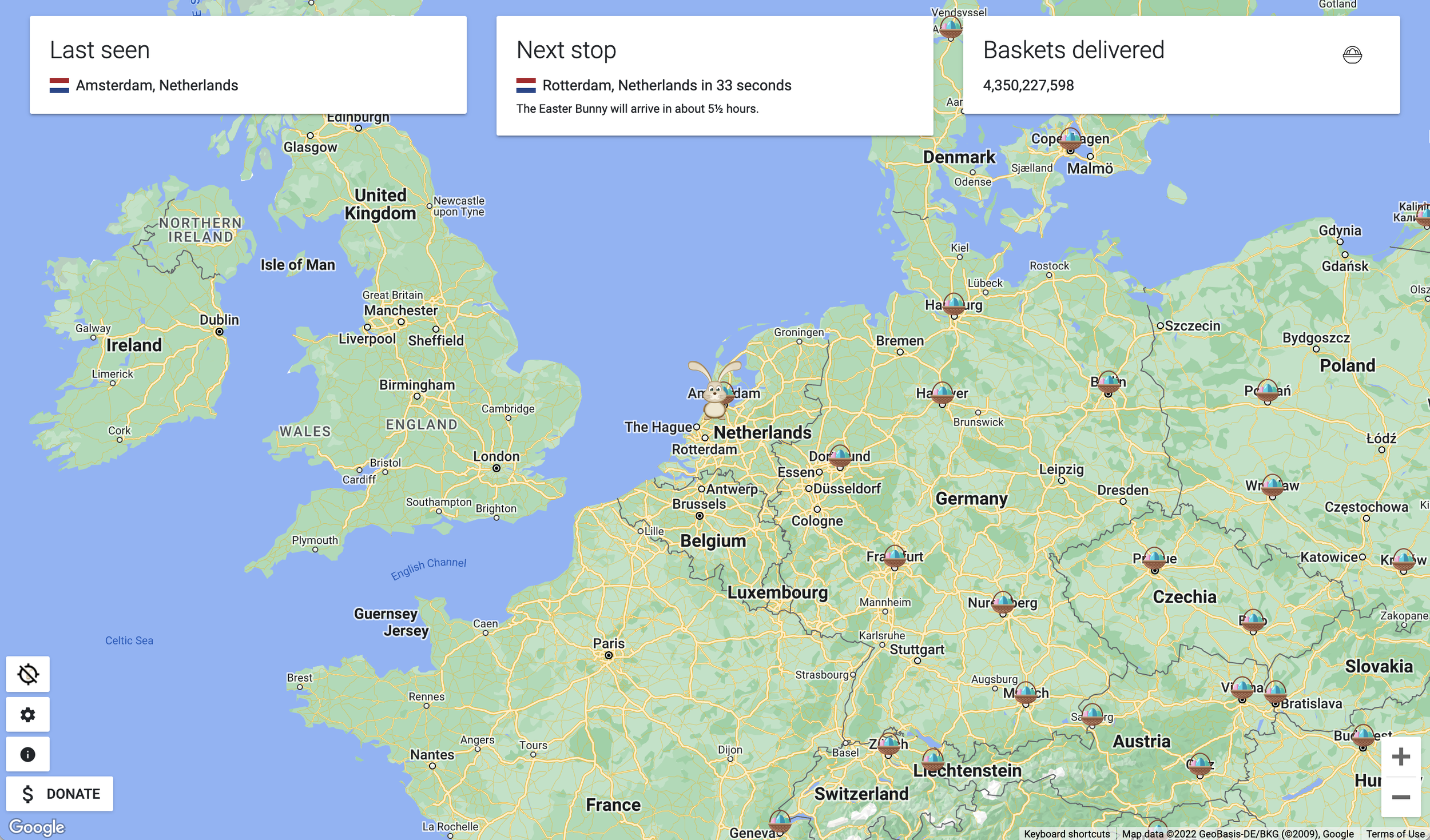 The Last Seen, Next Stop, and Baskets Delivered fields are pretty standard for any tracker. This year, I added the flag of the country for the last seen and next stop boxes. Additionally, the tracker’s updates (map & metrics) were sped up by 2