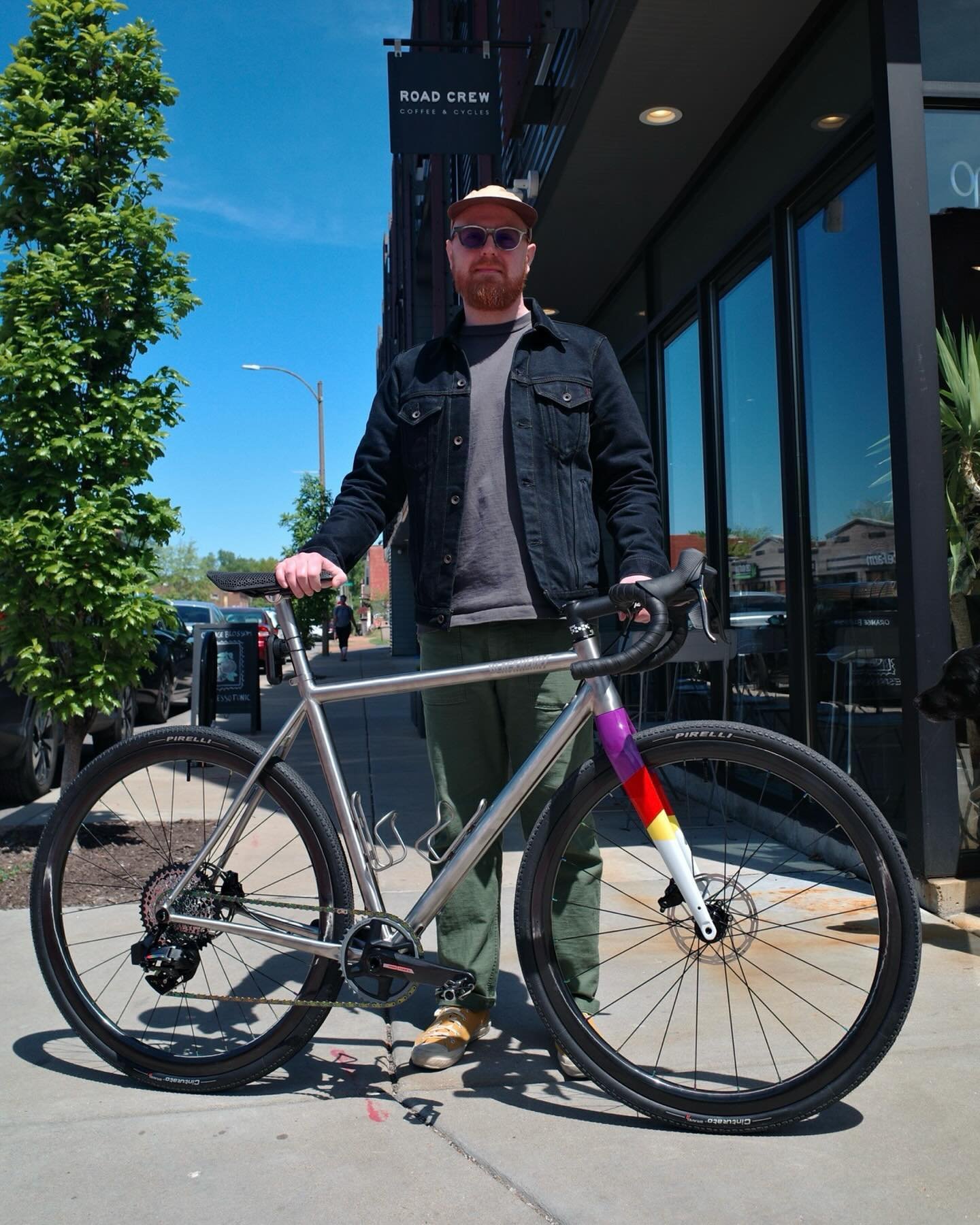 We had the pleasure of building this beautiful @blackheartbikeco for @ahowtheginge. He chose the Allroad Ti to be able to cover all of the bases. We&rsquo;re stoked on how this came out! 🥳🥳🥳

#roadcrewcc #blackheartbikeco #sram #custombuild #light
