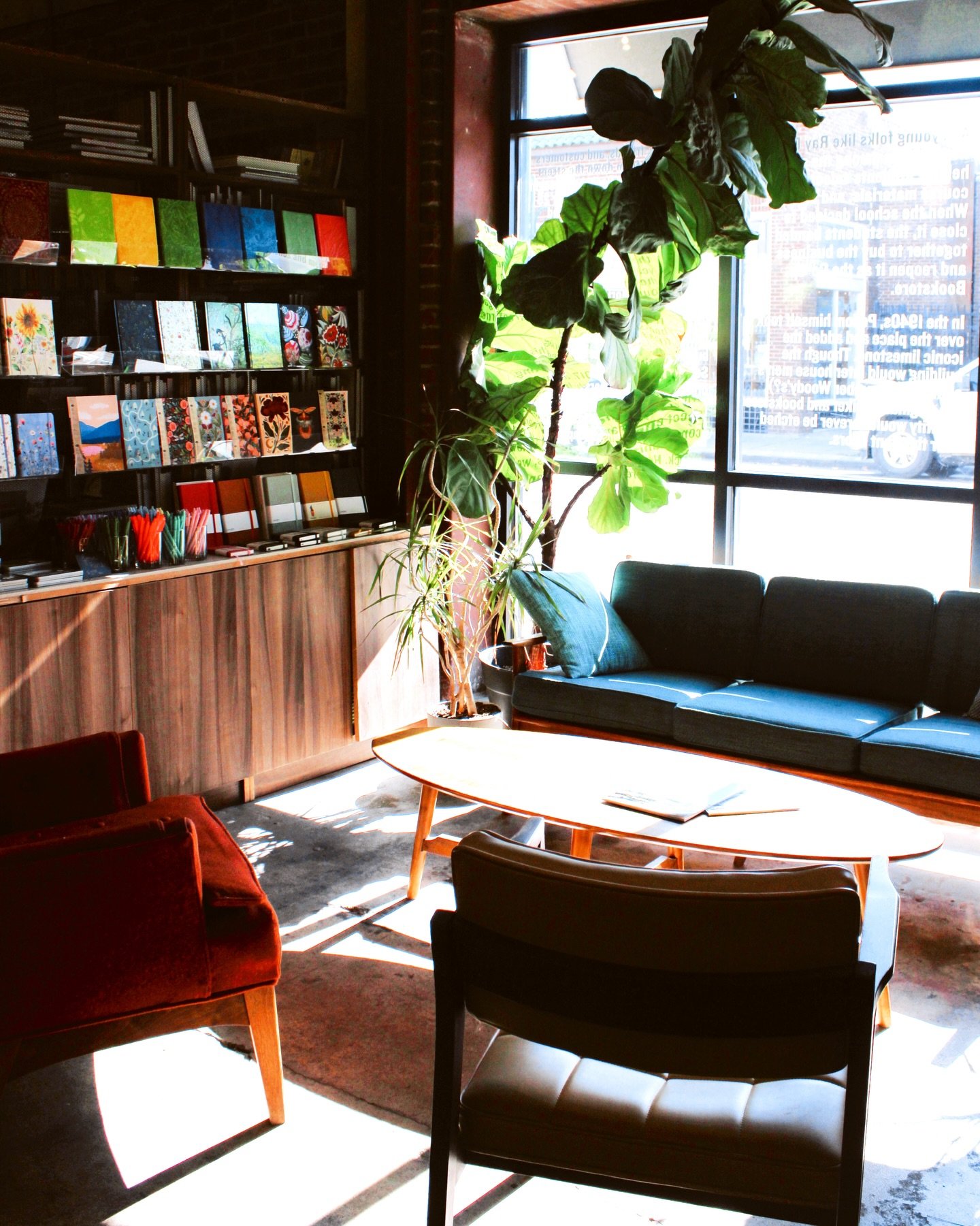 The first Willow Tree Book Club meeting is tomorrow evening in the downstairs living room at The Dusty Bookshelf! 🌿📚
Hosted by Hippie Circle of Life, this once-a-month book club is a space to come together, discuss topics centered around grief, and