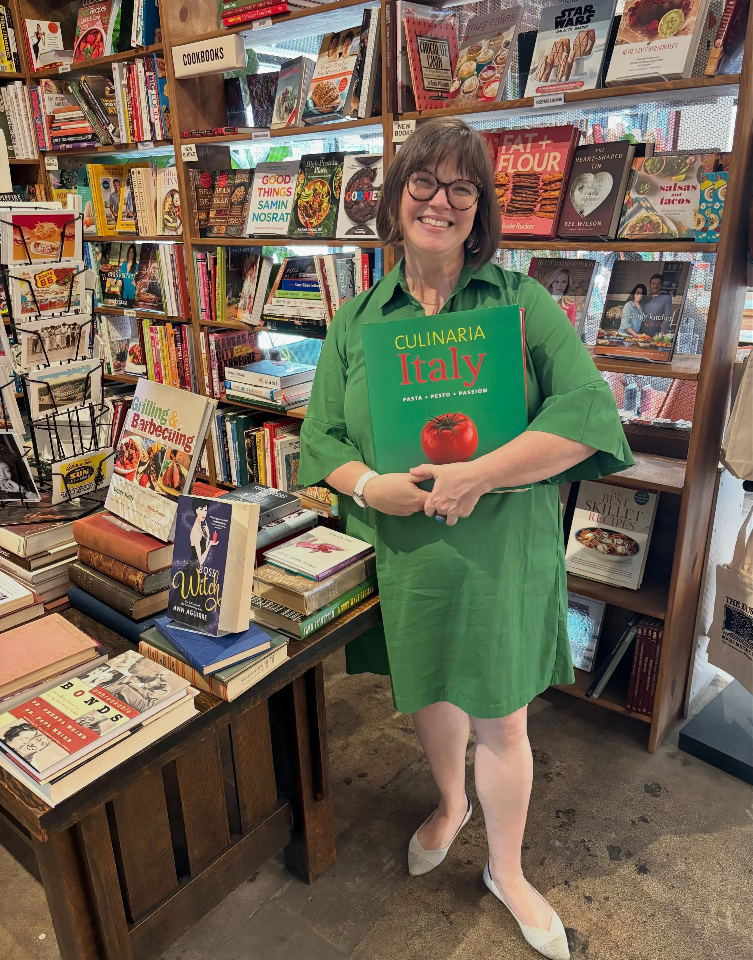 Patricia&rsquo;s been searching for this cookbook for 20 years. Today she walked in, &ldquo;and there it was!&rdquo; 

#DustyMagic #TheDustyBookshelf #Aggieville
