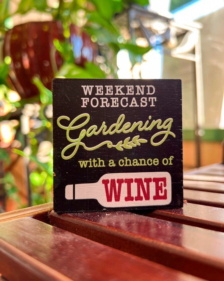Anyone else? 🙋🏻&zwj;♀️ Come stock up on your wine for all your weekend plans at Rusty Nail Winery! We're open until 8 PM today and don't forget we have live music from 6 to 8 PM thanks to the legendary Wayne Gibbs. 🎶