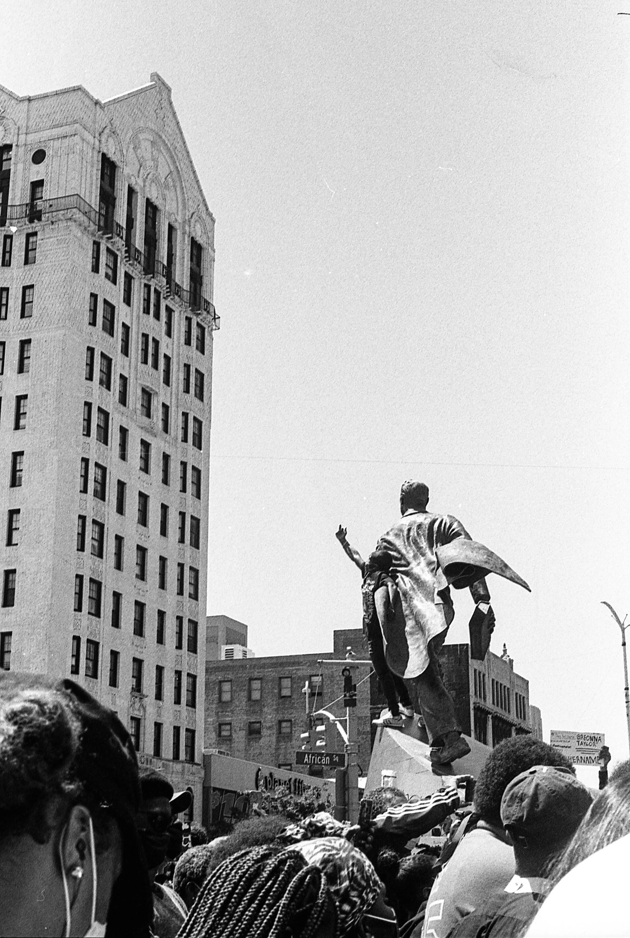 img409.jpg