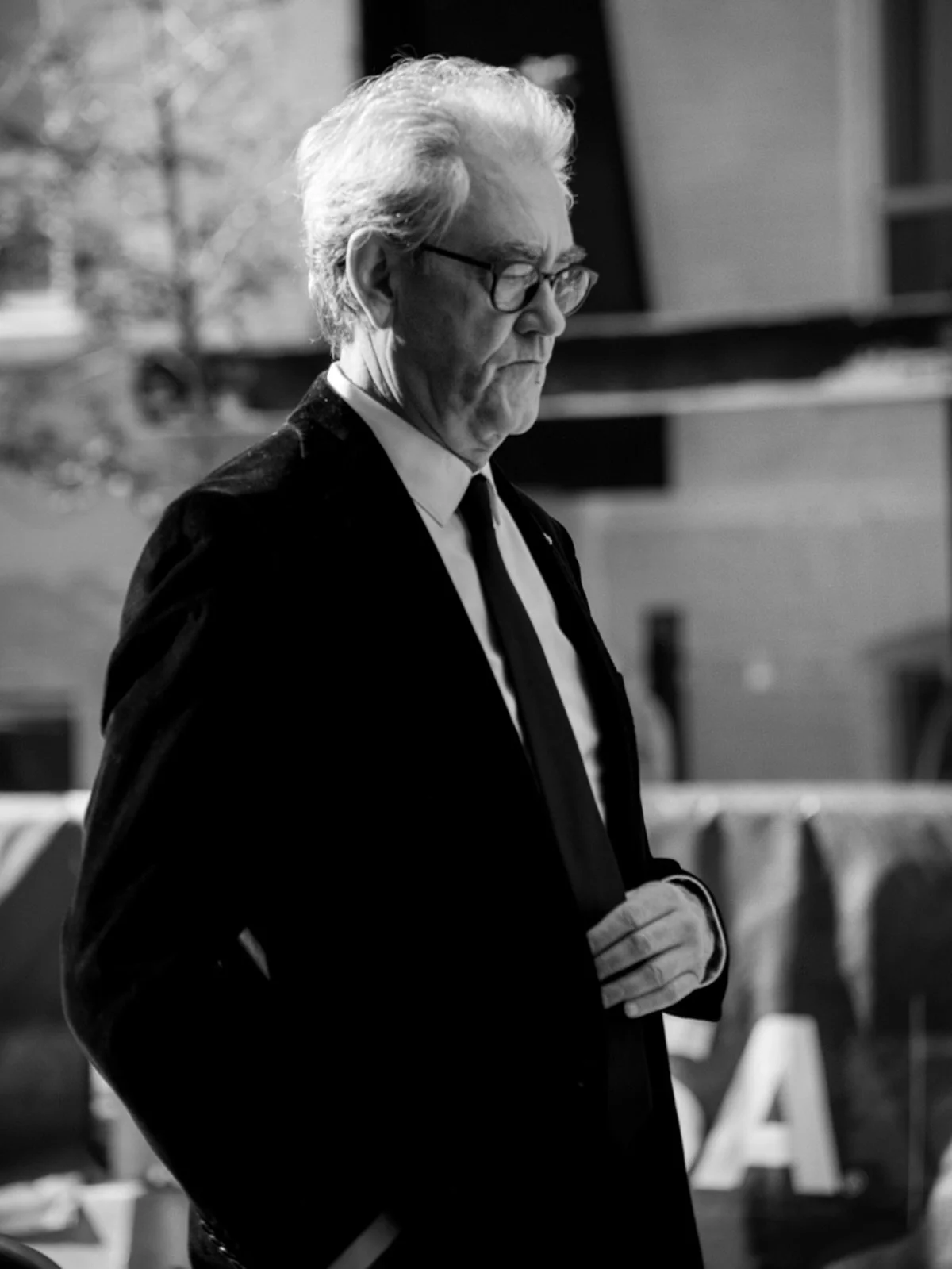 Welcoming #TIFF50 and Festival Street Day 1 with the legend himself, Piers Handling 🎬 #tiff #filmfestival #thesix #toronto #bnwportrait #lightroom #nikonphotography #artovisuals