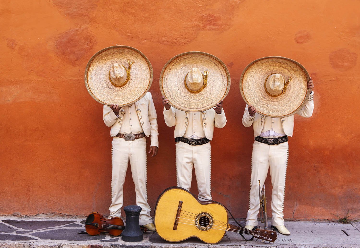 12- Mariachis, Mexico.jpg
