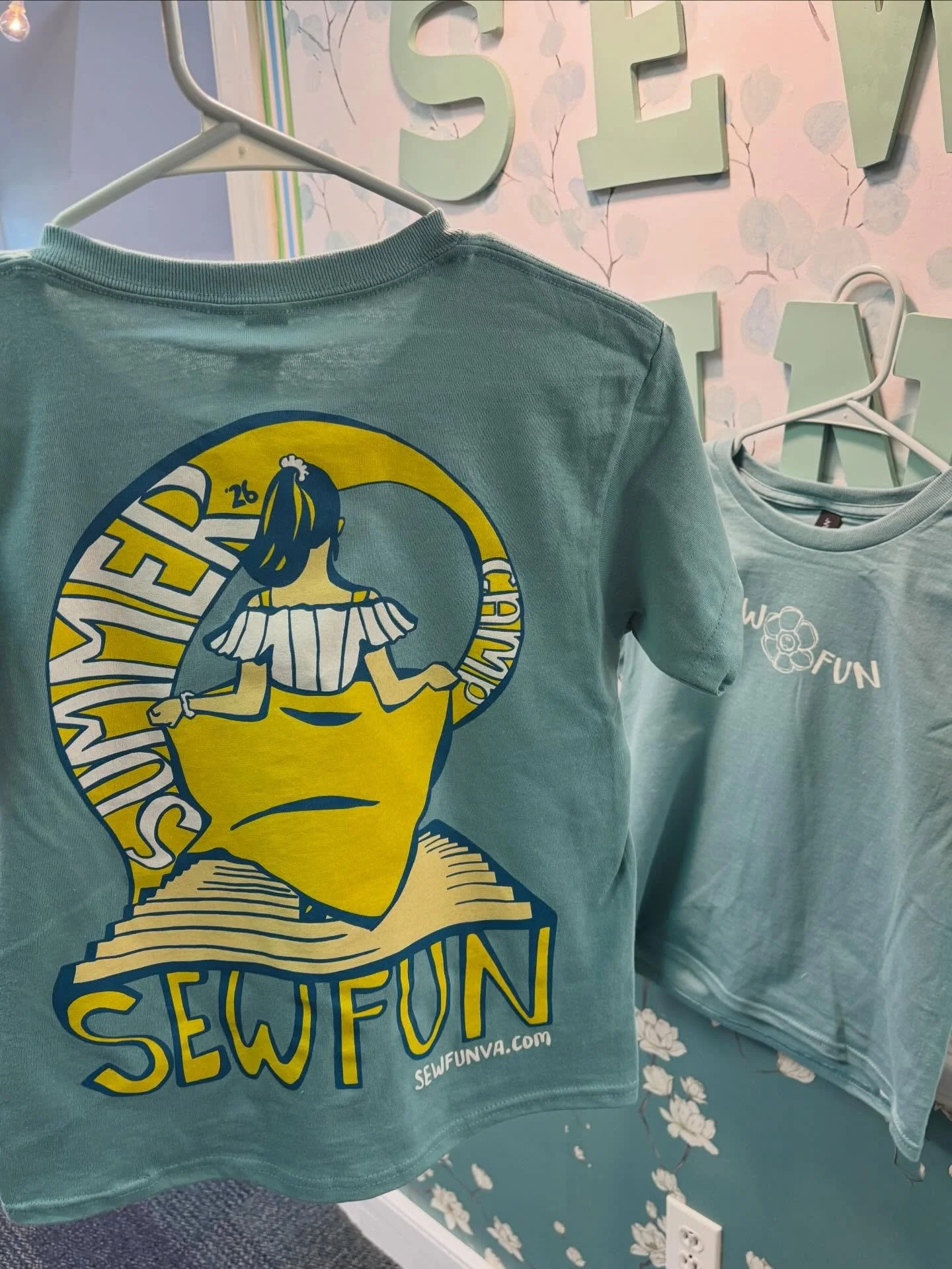 Our NEW shirts have arrived!! Just another sign that summer is almost here! 🌼 
These are for sale at our sewfun location only- come say hi and grab one! 

Designed by: @zobird_art