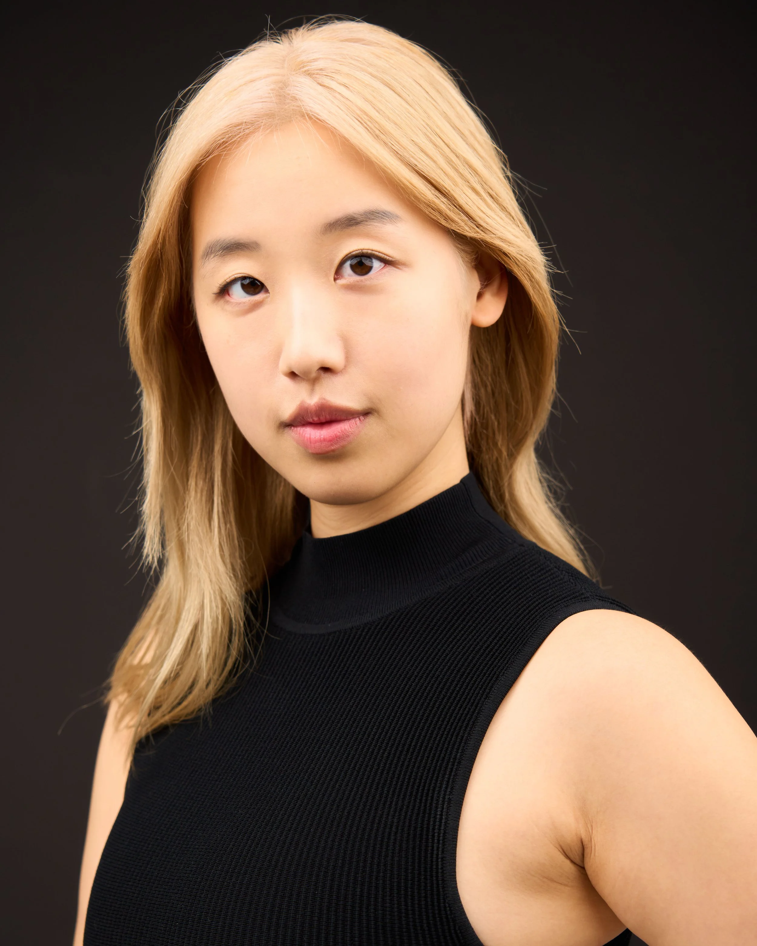 Elaine Kim Headshots0190.jpg