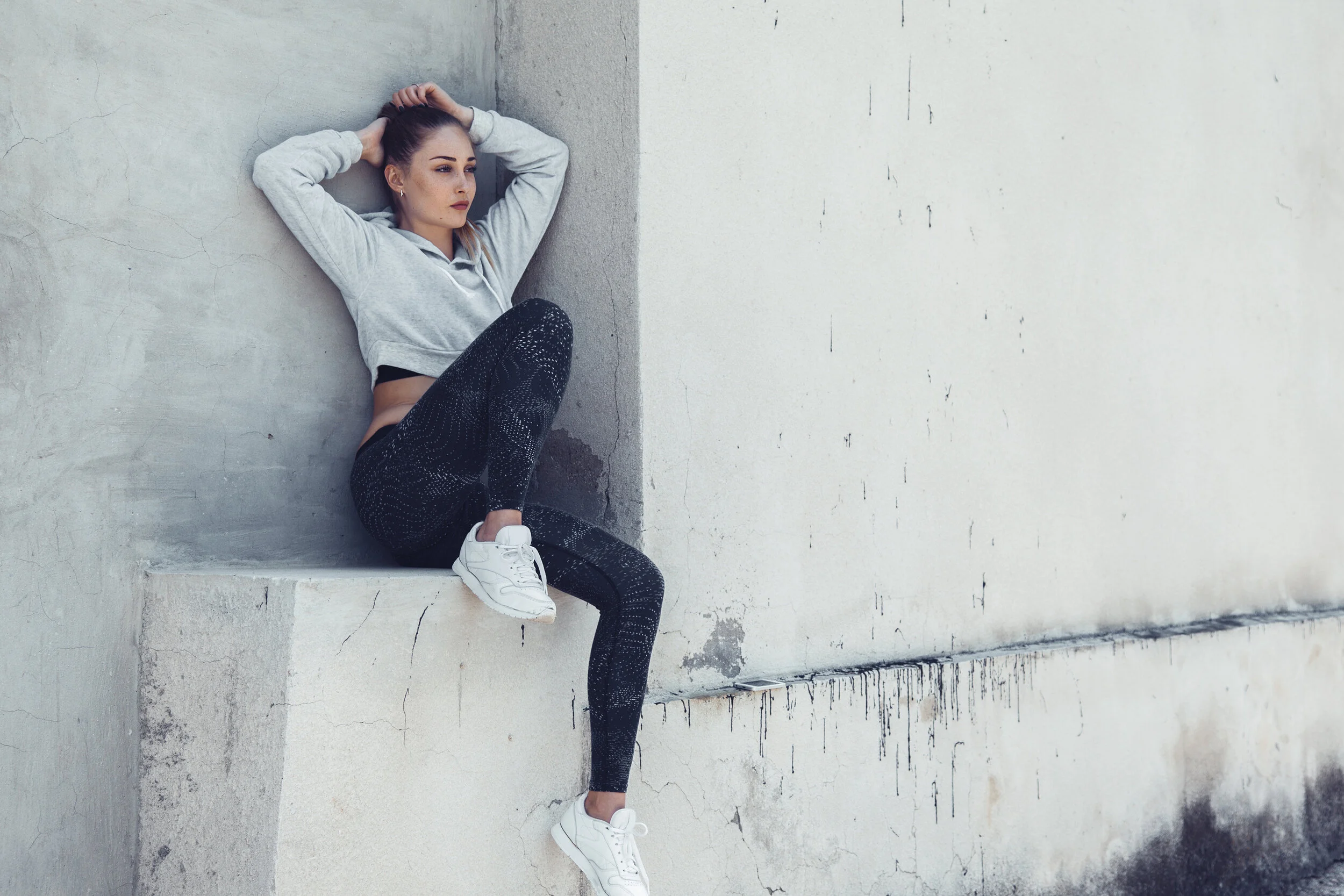 bigstock-Fitness-sporty-girl-wearing-fa-189600877.jpg
