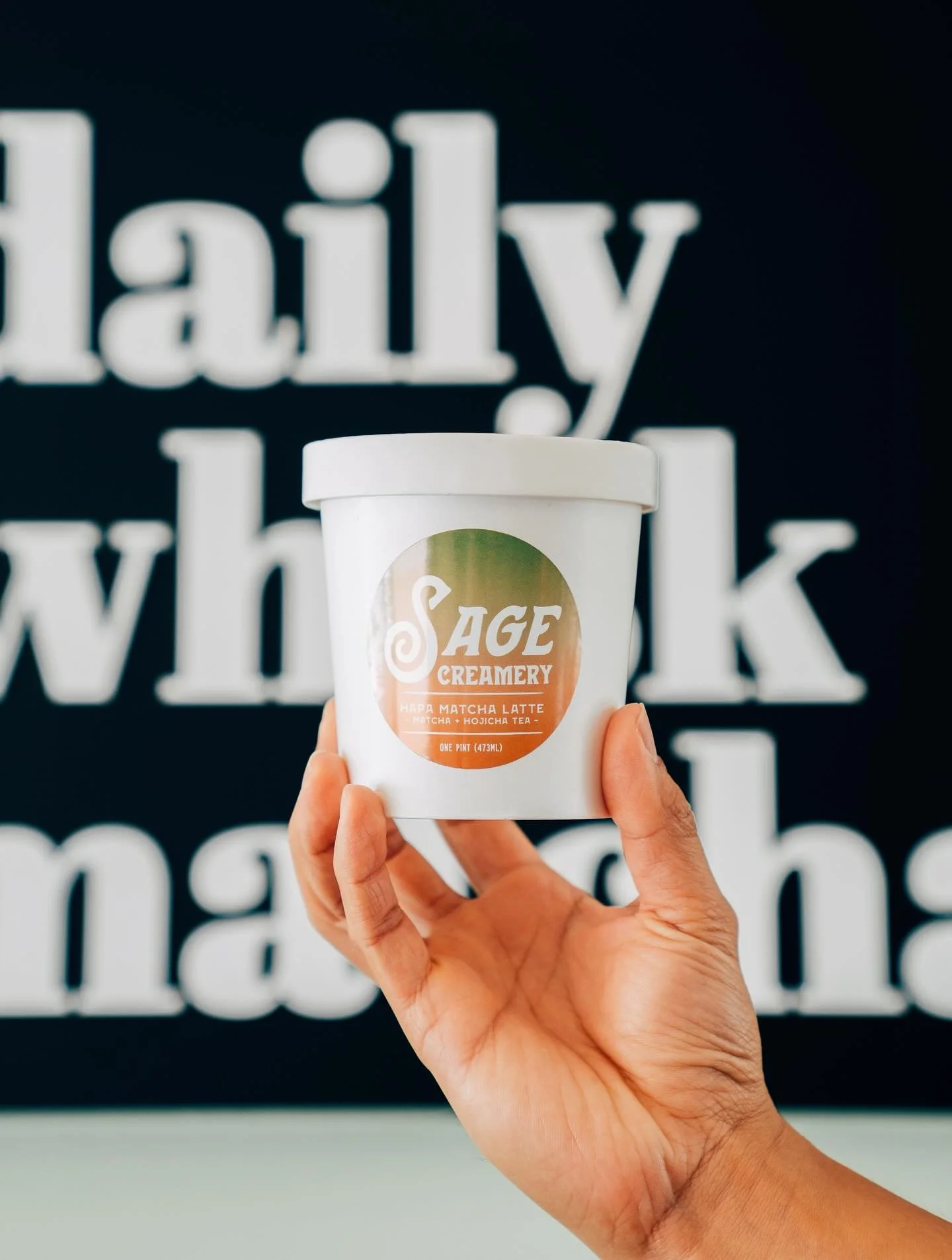 🍵 HAPA MATCHA ICE CREAM IS BACK! ~ half matcha half hojicha swirled into one 💚🤎 we first made this as a collab flavor w/ our friends @dailywhiskmatcha in Kaimukī :)
Available in scoops + pints September only 🏷️ Be sure to share this one with the