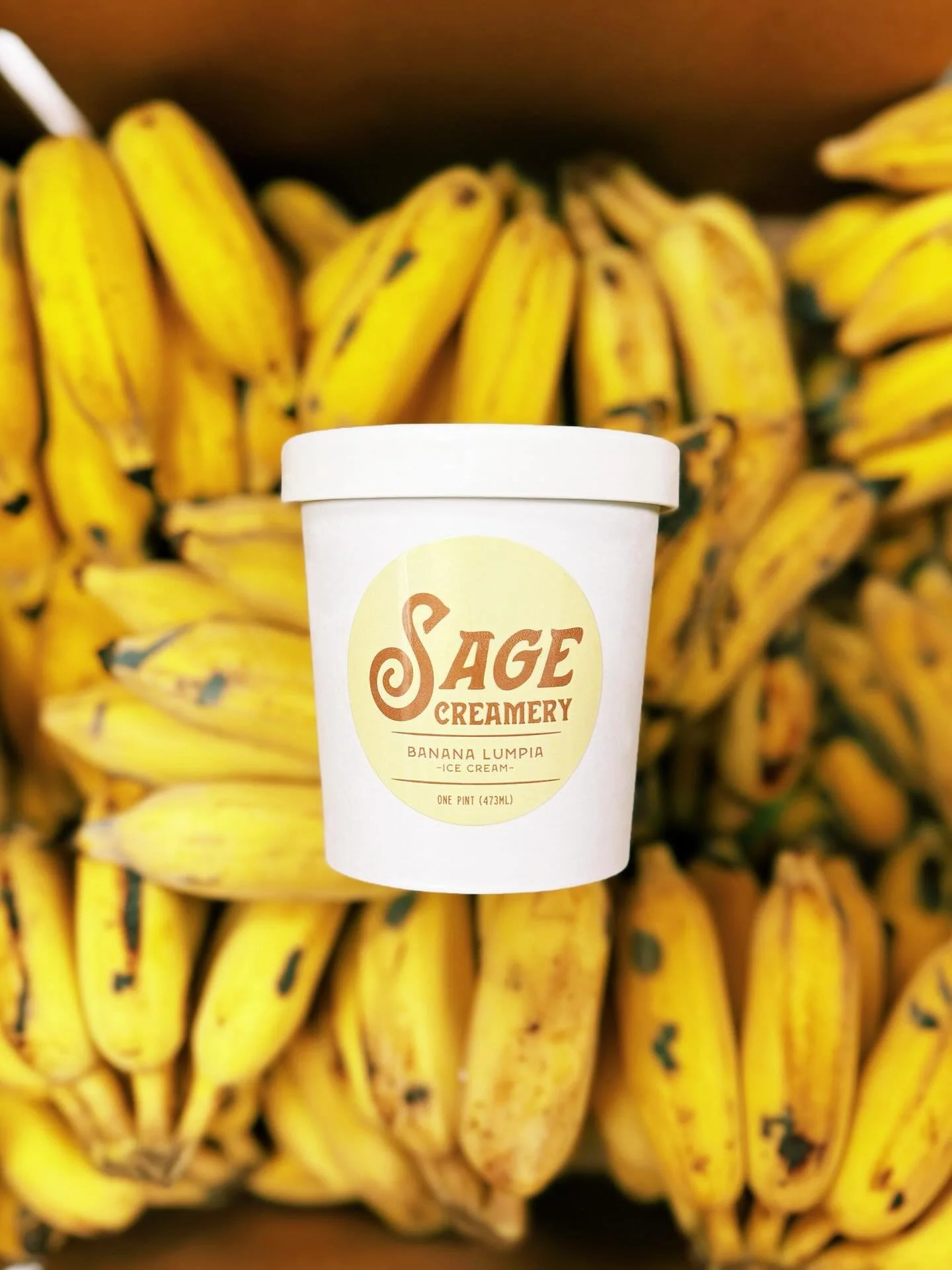 🍌🔥 BANANA LUMPIA ICE CREAM IS BACK! ~ one of our most requested for flavors is back for October 🎃 roasted banana-cinnamon ice cream with hand-dipped candied lumpia wrappers 🤌 

Swing by the shop to check out this and our other Monthly Specials :)