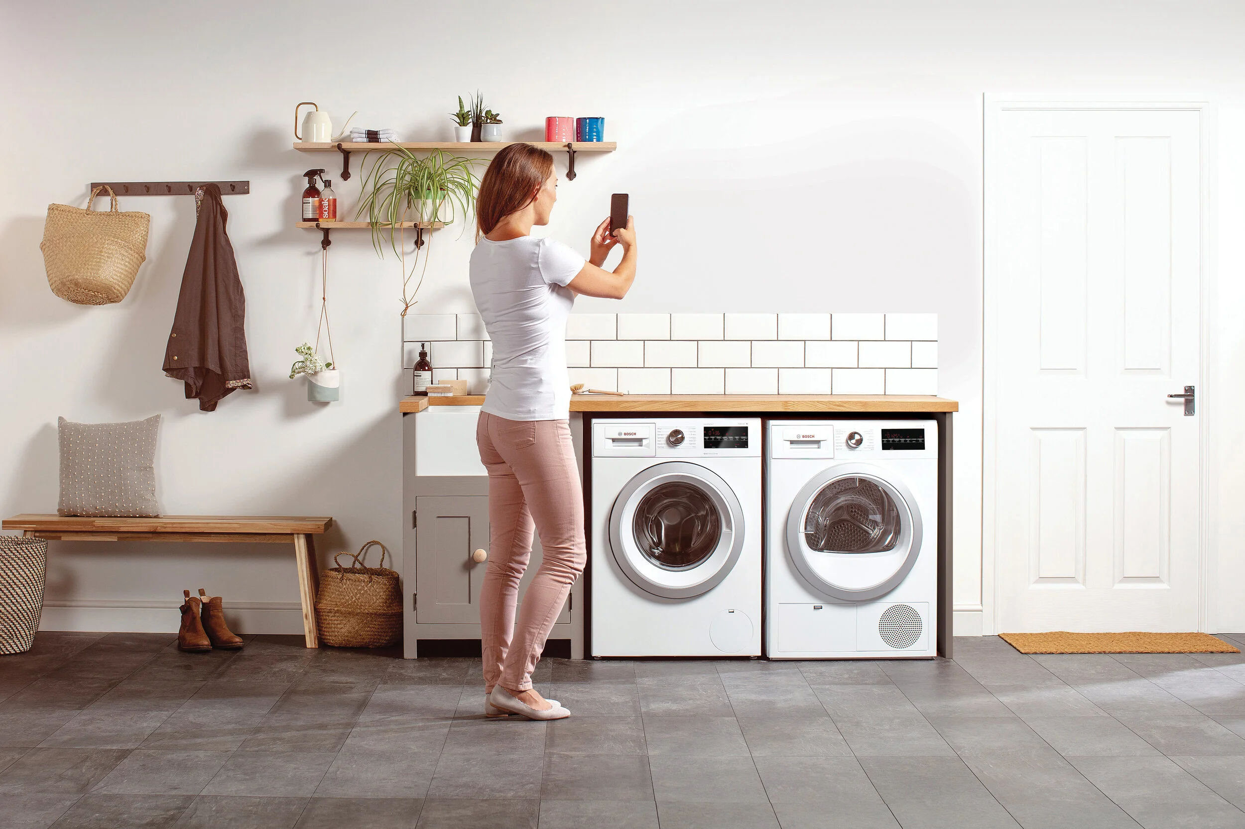Worcester_Bosch_LifeStyle_Woman_Pre_Sales_GAS.jpg