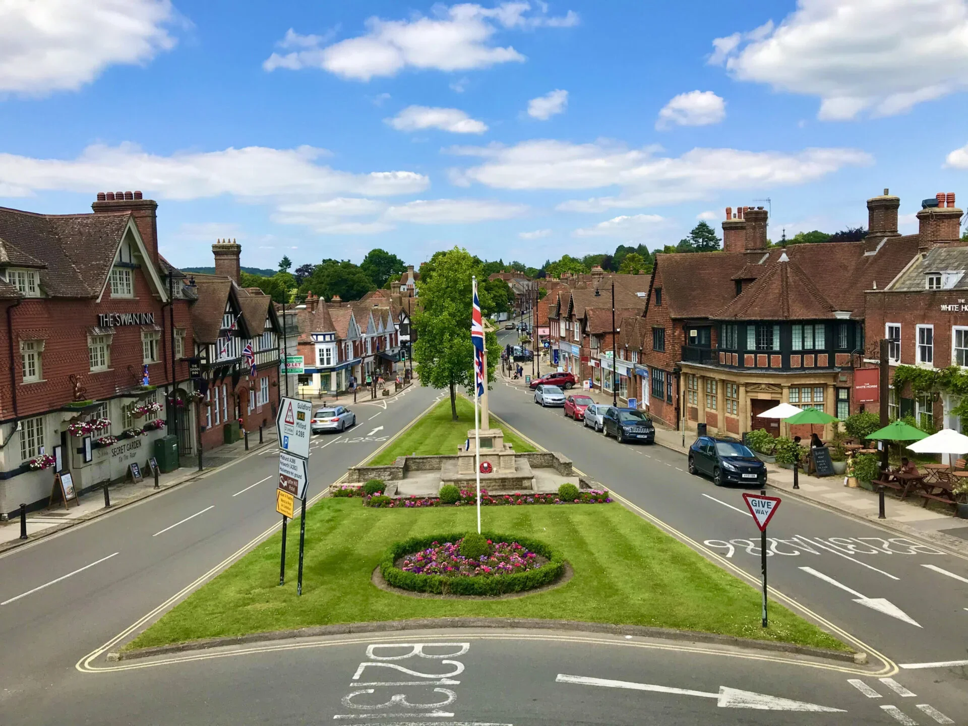 High-view-of-Haslemere-high-street.jpg.webp