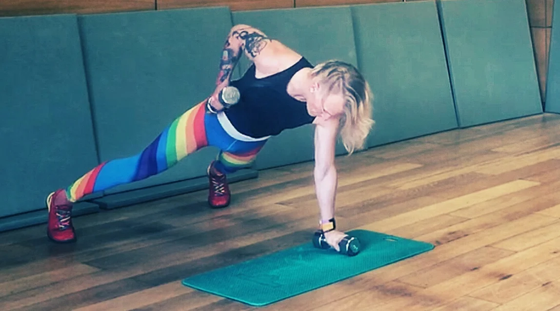 Dumbbell Renegade Row